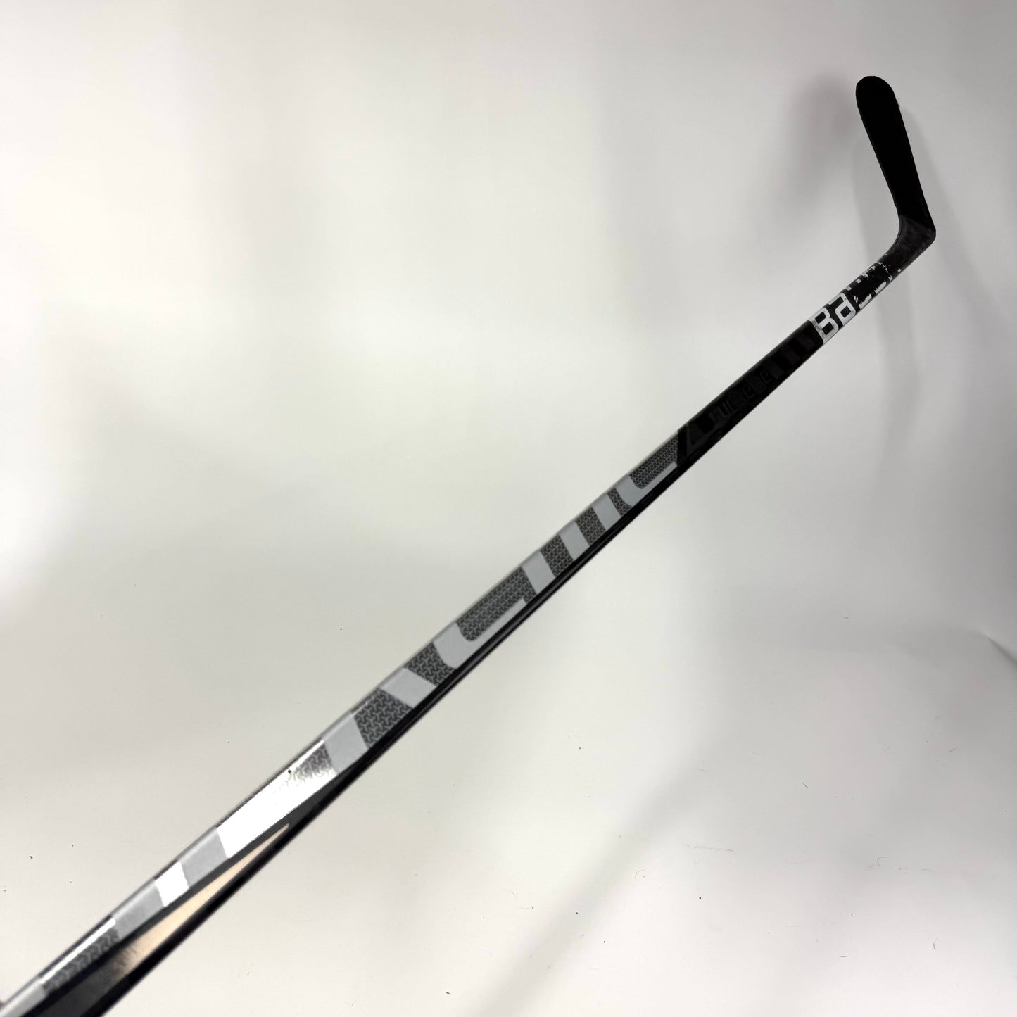 Used Left Silver Bauer Supreme Ultra Sonic | 87 Flex Custom Curve Grip | AB639