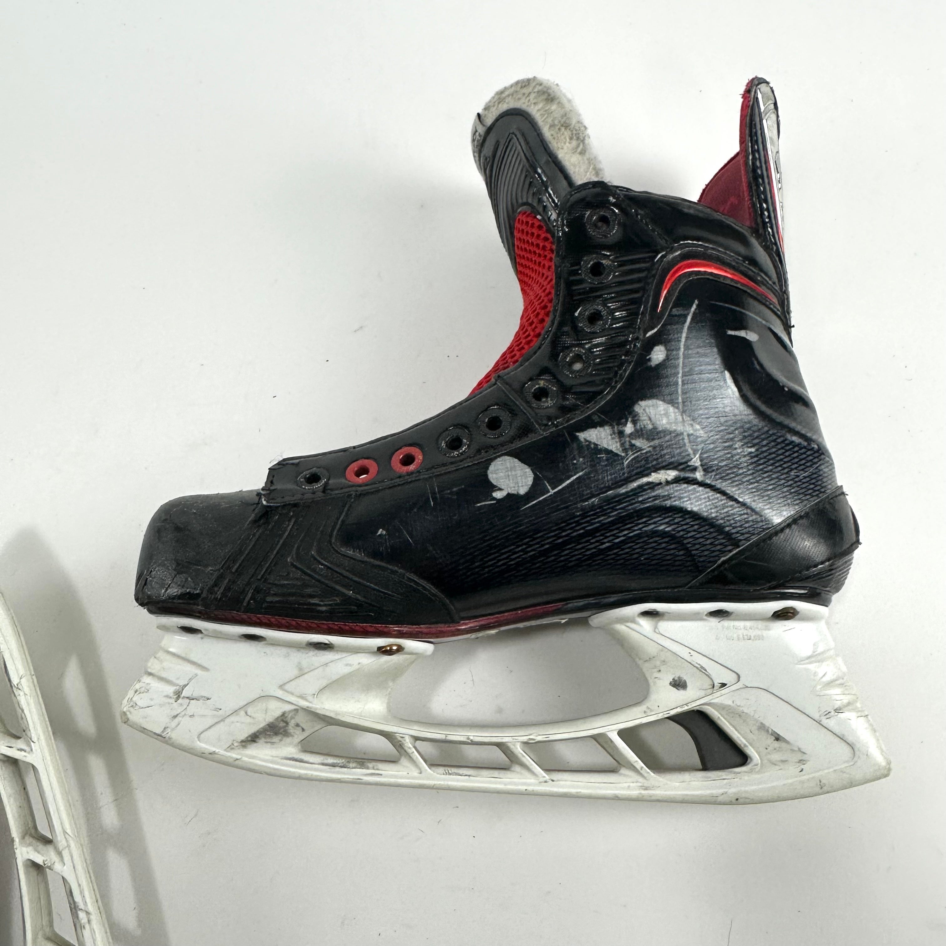 Used Bauer Vapor X800 Skates | Size 7 D - #H429