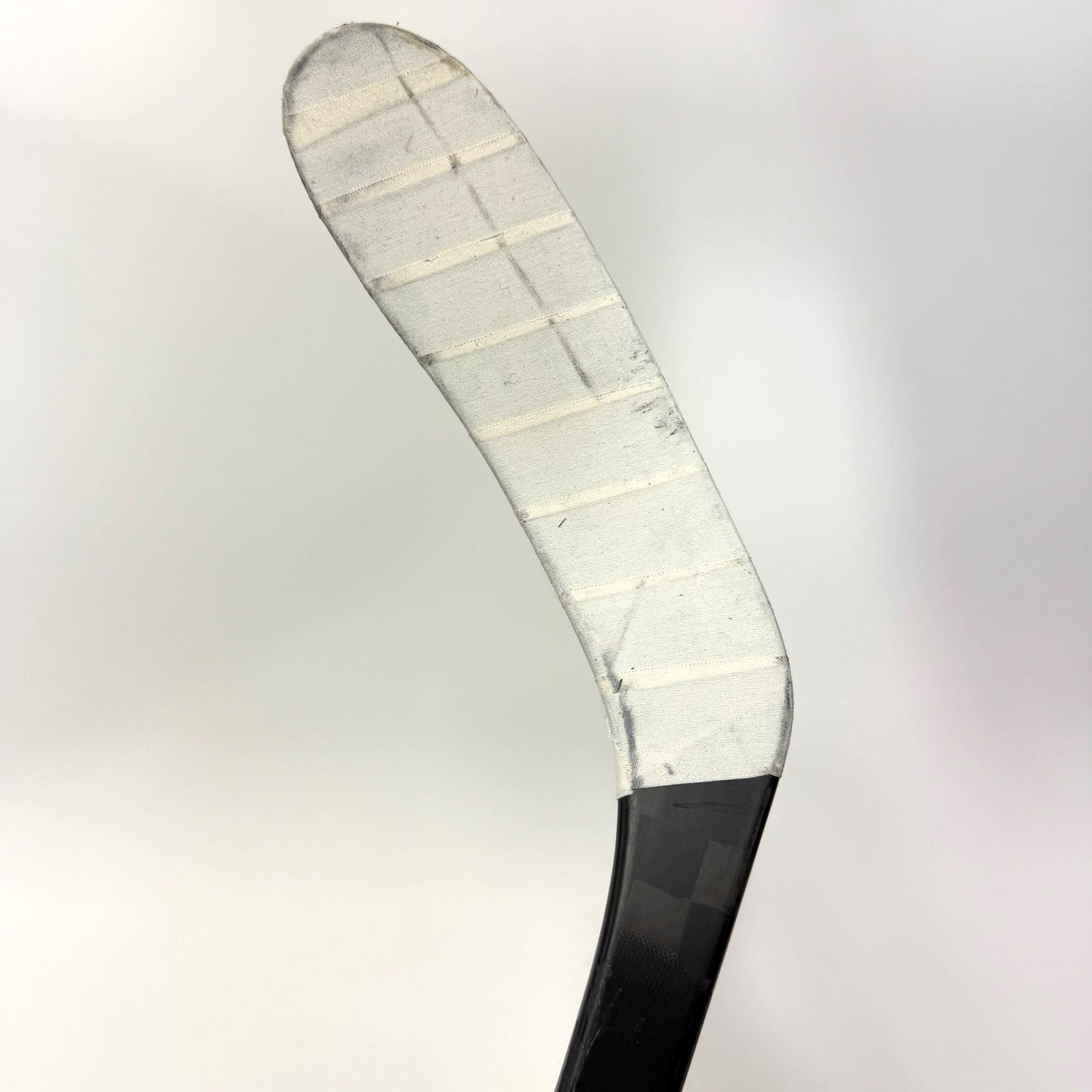 Used Left Black CCM Jetspeed FT8 Pro | 70 Flex P28 Curve Grip | AB998 - Top Flight Hockey