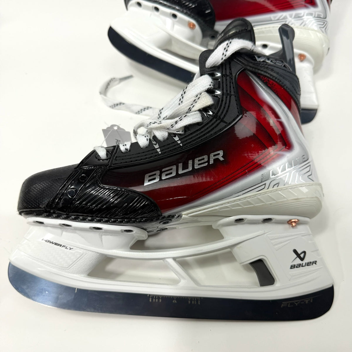 New Red Bauer Vapor Flylite Skates | Size 5 Fit 3 | AB801