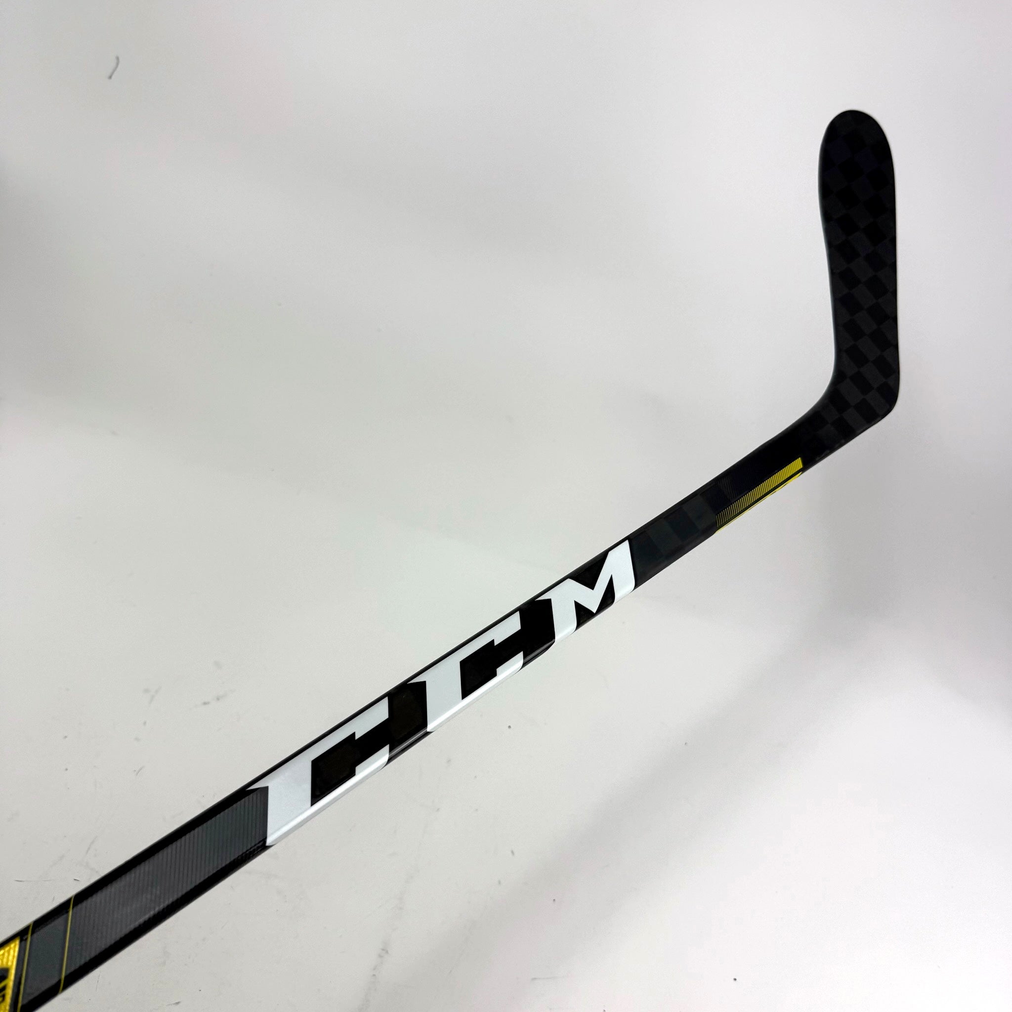 New Left CCM Super Tacks AS2 Pro | 65 Flex P28 Curve Grip | F48 - Top Flight Hockey