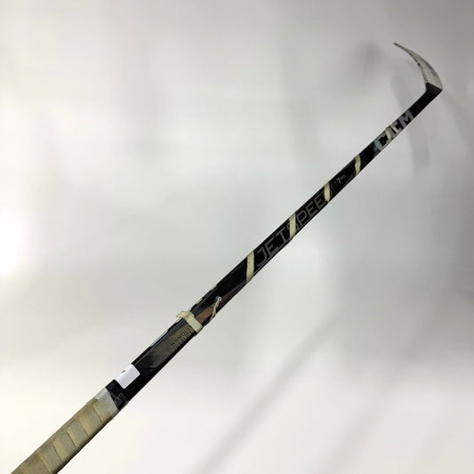 Used Right Black CCM Jetspeed FT7 Pro | 85 Flex P40 Square Toe Curve Grip | AB439