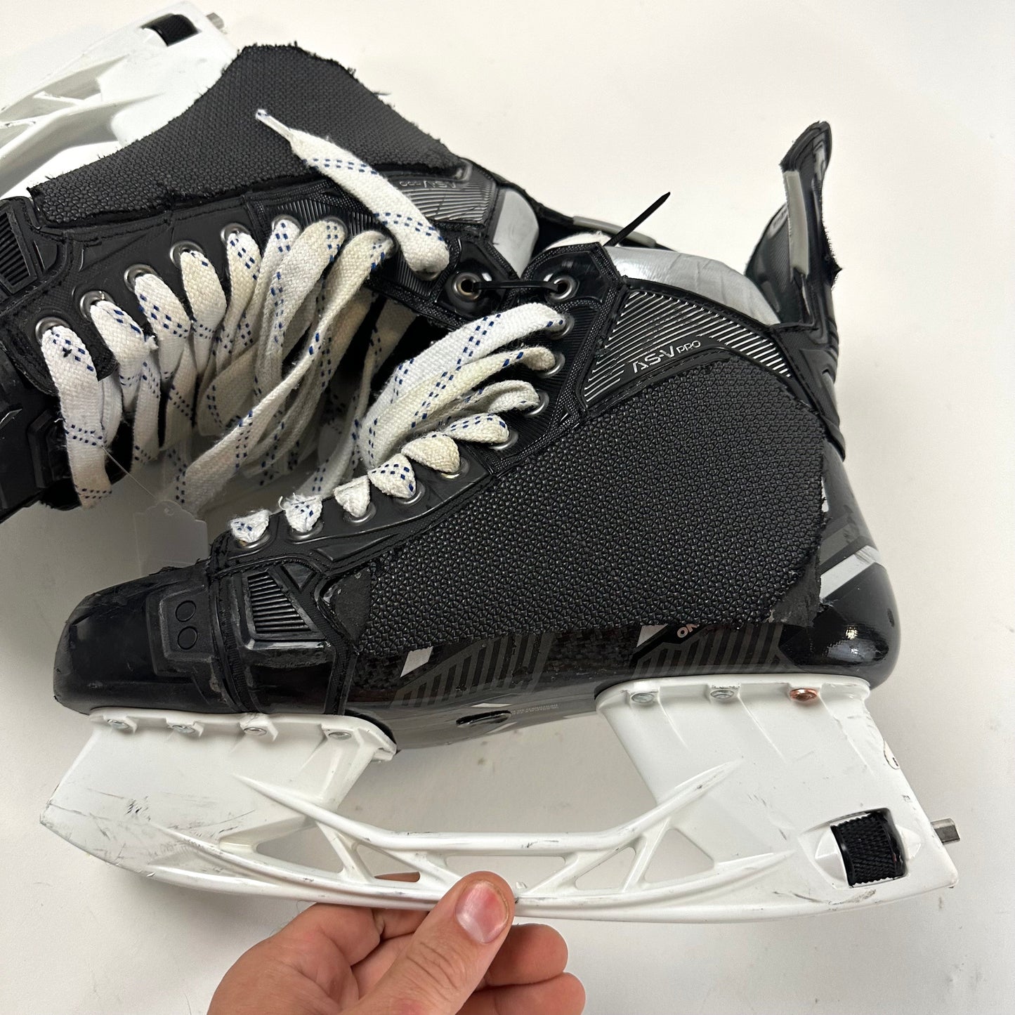 Used CCM Super Tacks ASV Pro Skates | Size 8.5D | A86 - Top Flight Hockey