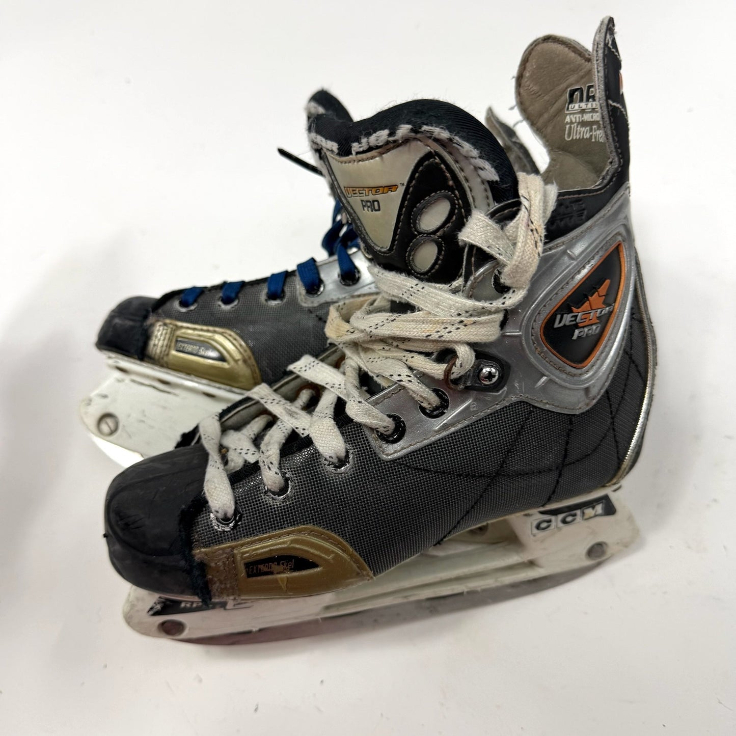 Used CCM Vector Pro Skates | Size 3 D | AB468