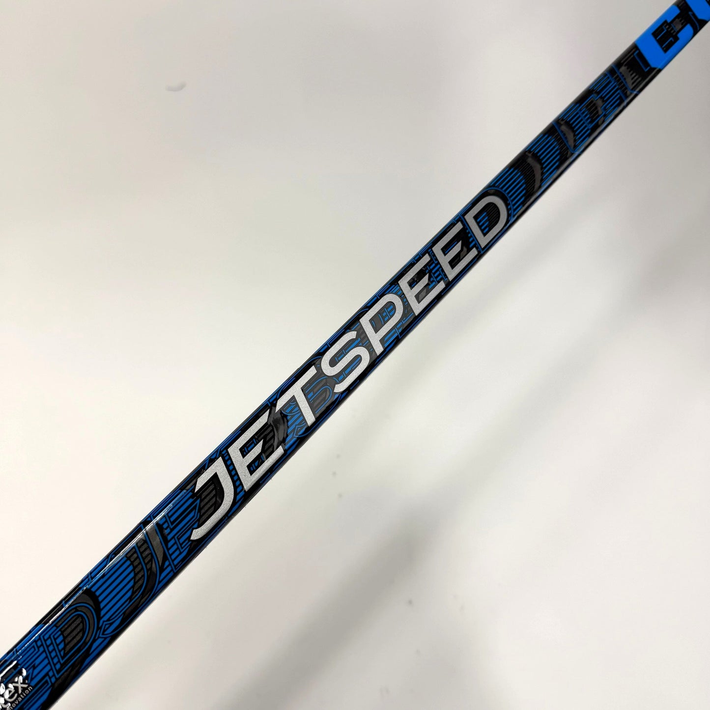 New Right CCM Jetspeed Youth Stick | 30 Flex P28 Curve Grip