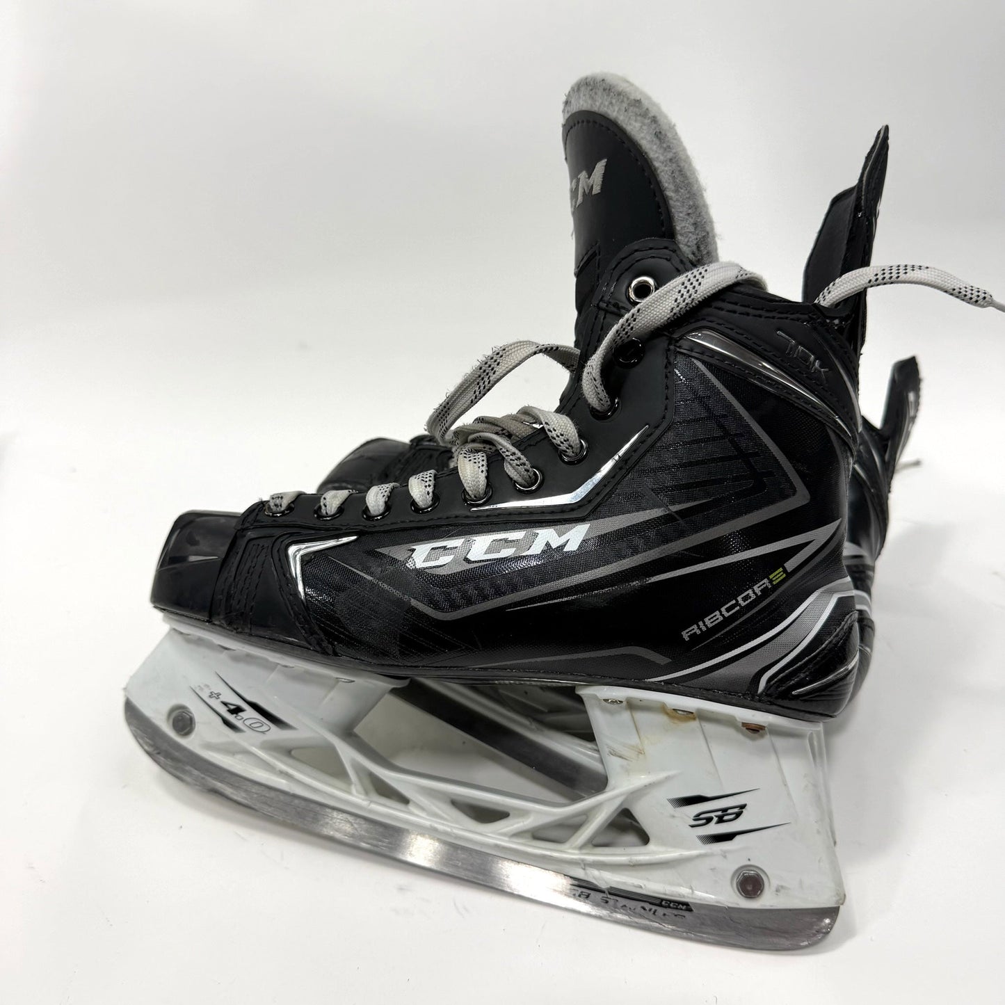 Used CCM Ribcor 70K Skates | Size 7 D | AB784