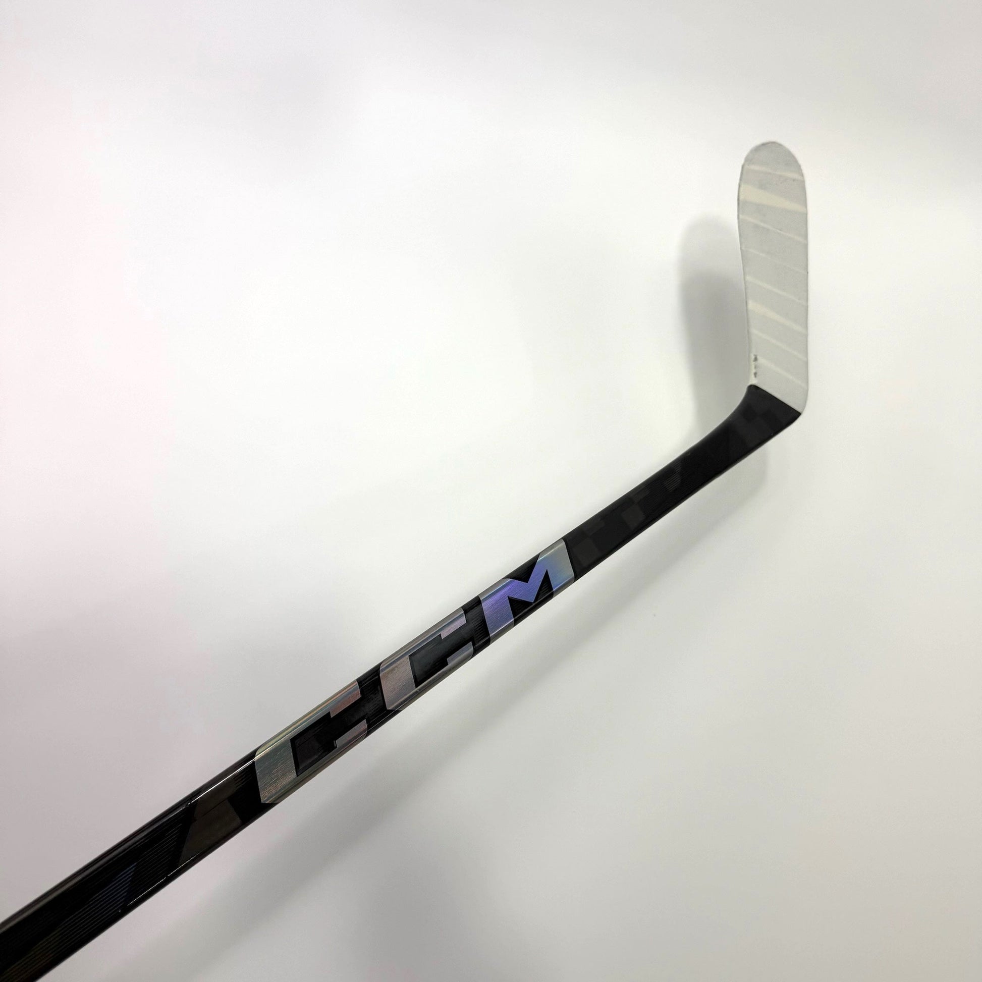Used Left Black CCM Jetspeed FT7 Pro | 80 Flex P28 Curve Grip | BH423 - Top Flight Hockey