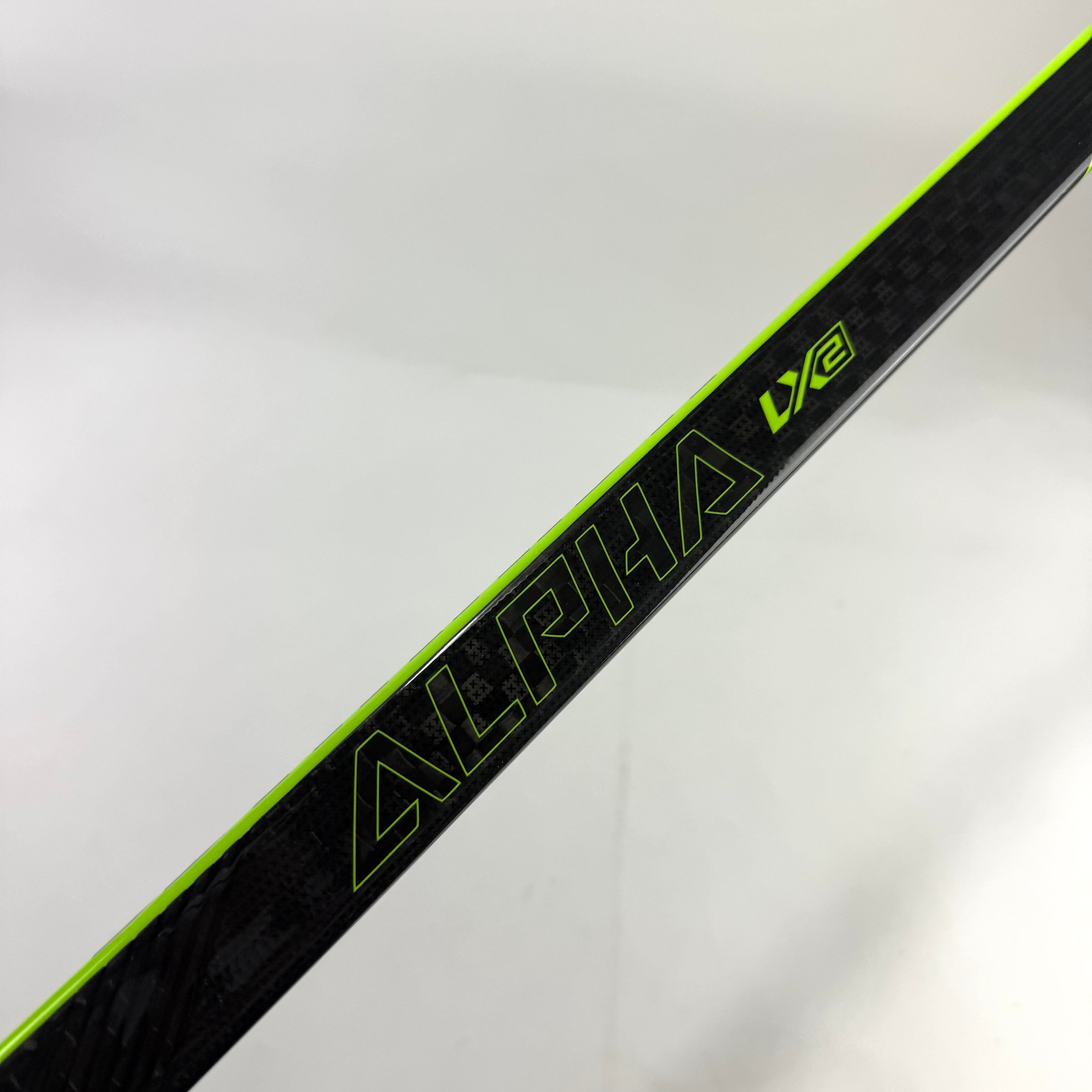 New Right Warrior Alpha LX2 | 75 Flex W88 Curve Grip | E640 - Top Flight Hockey