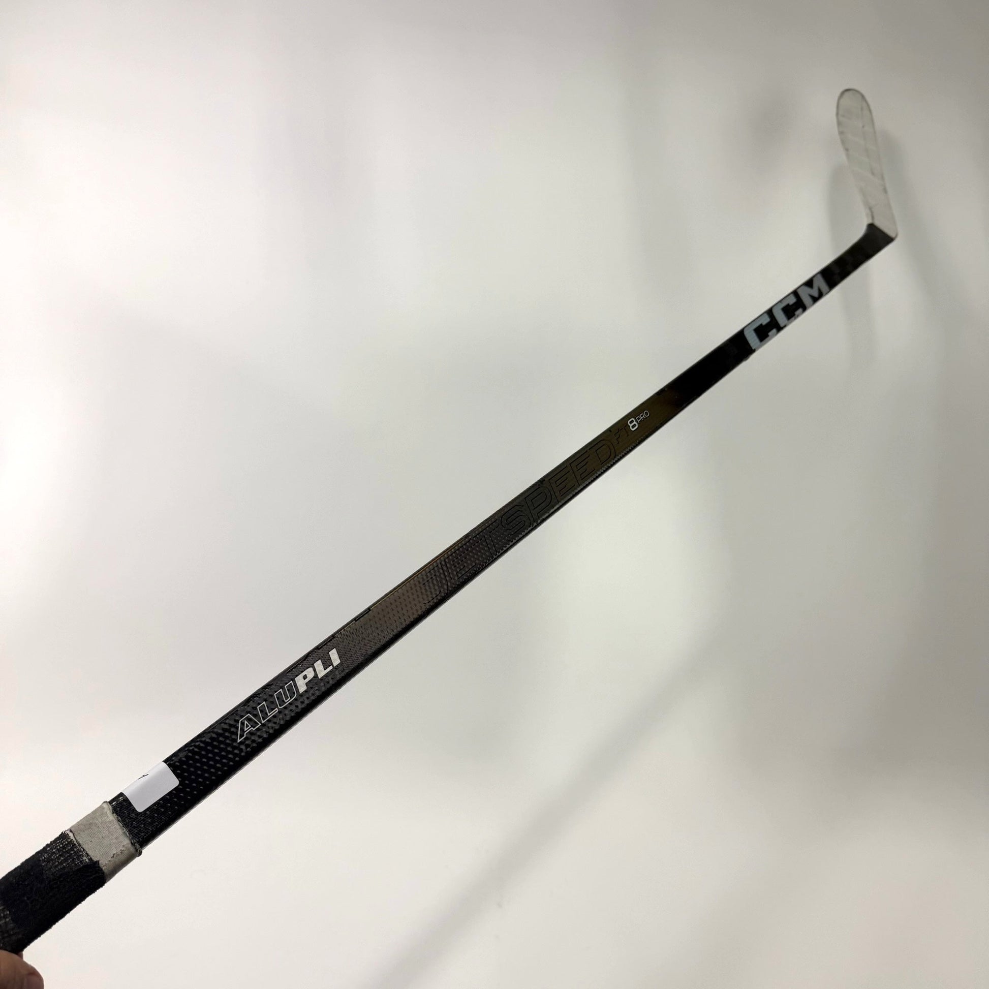 Used Left Black CCM Jetspeed FT8 Pro | 70 Flex P28 Curve Grip | AB998 - Top Flight Hockey