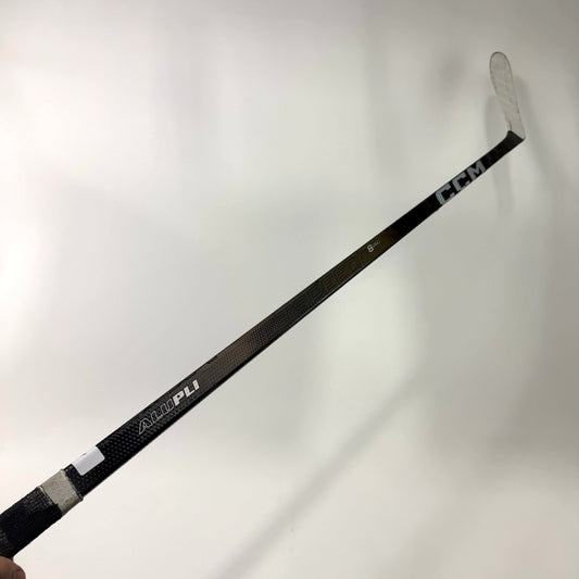 Used Left Black CCM Jetspeed FT8 Pro | 70 Flex P28 Curve Grip | AB998 - Top Flight Hockey