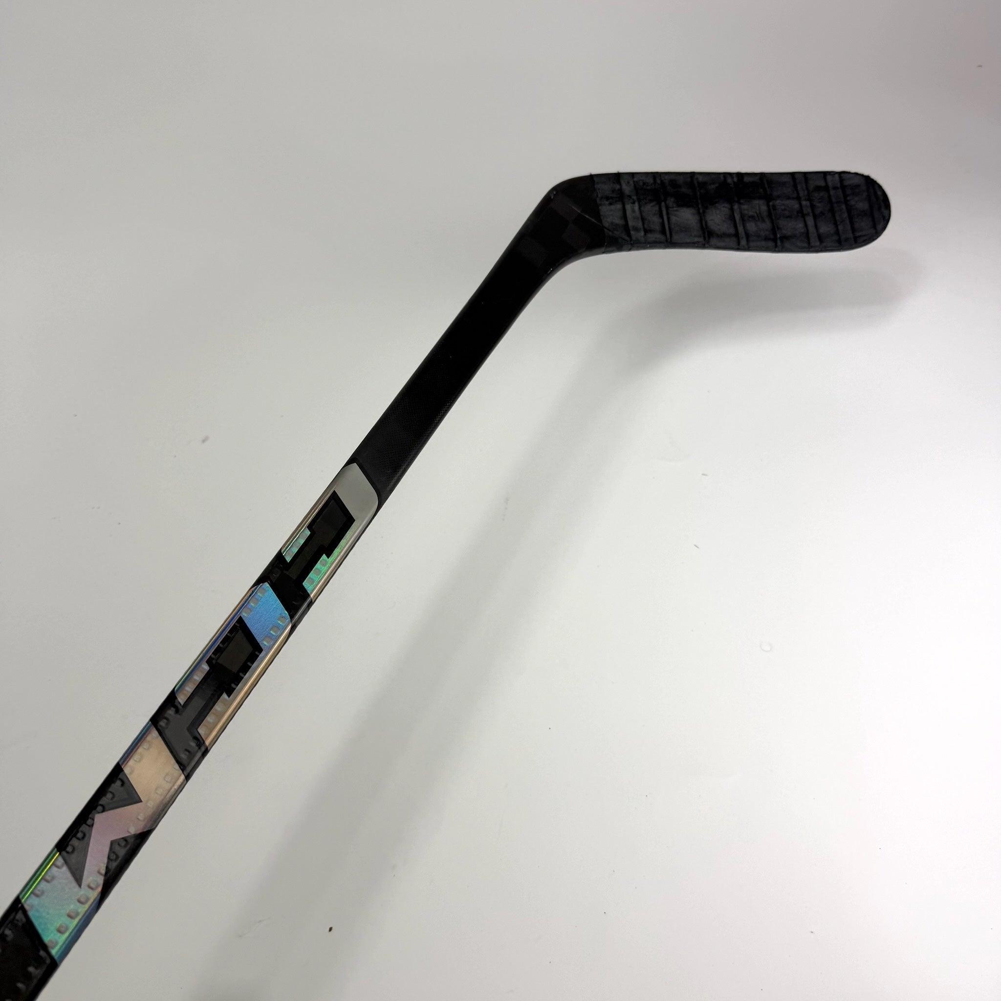 Used Right CCM Tacks XF Pro | 85 Flex Mackinnon Pro Curve Grip | F307 - Top Flight Hockey