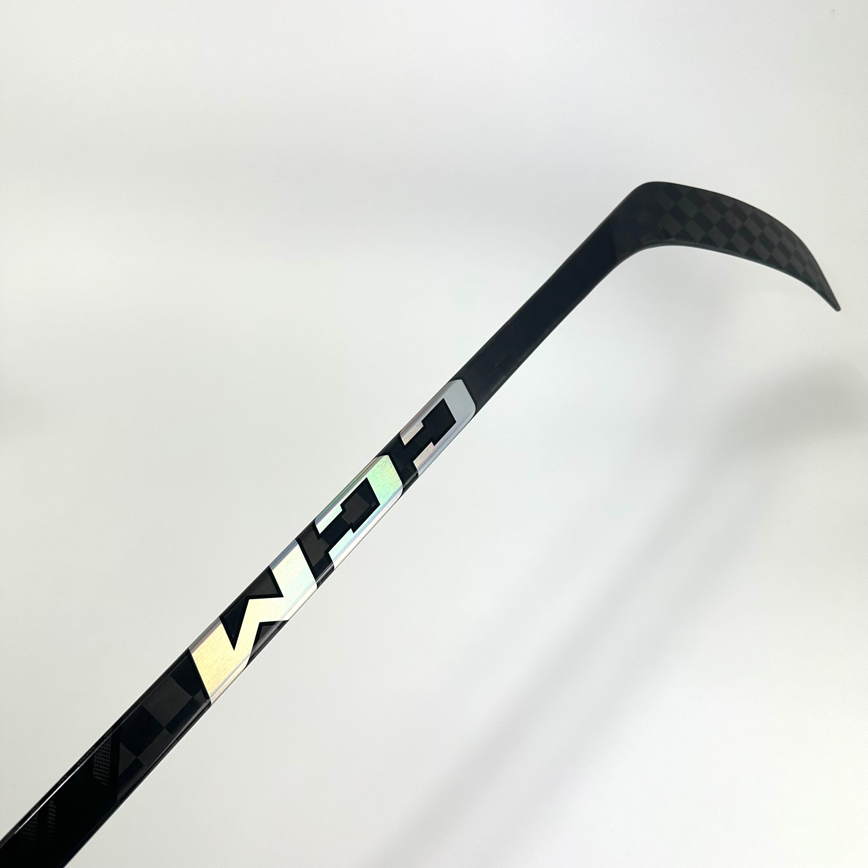 New Left CCM Tacks AS6 Pro | 110 Flex P28M Curve Grip | Bahl L171