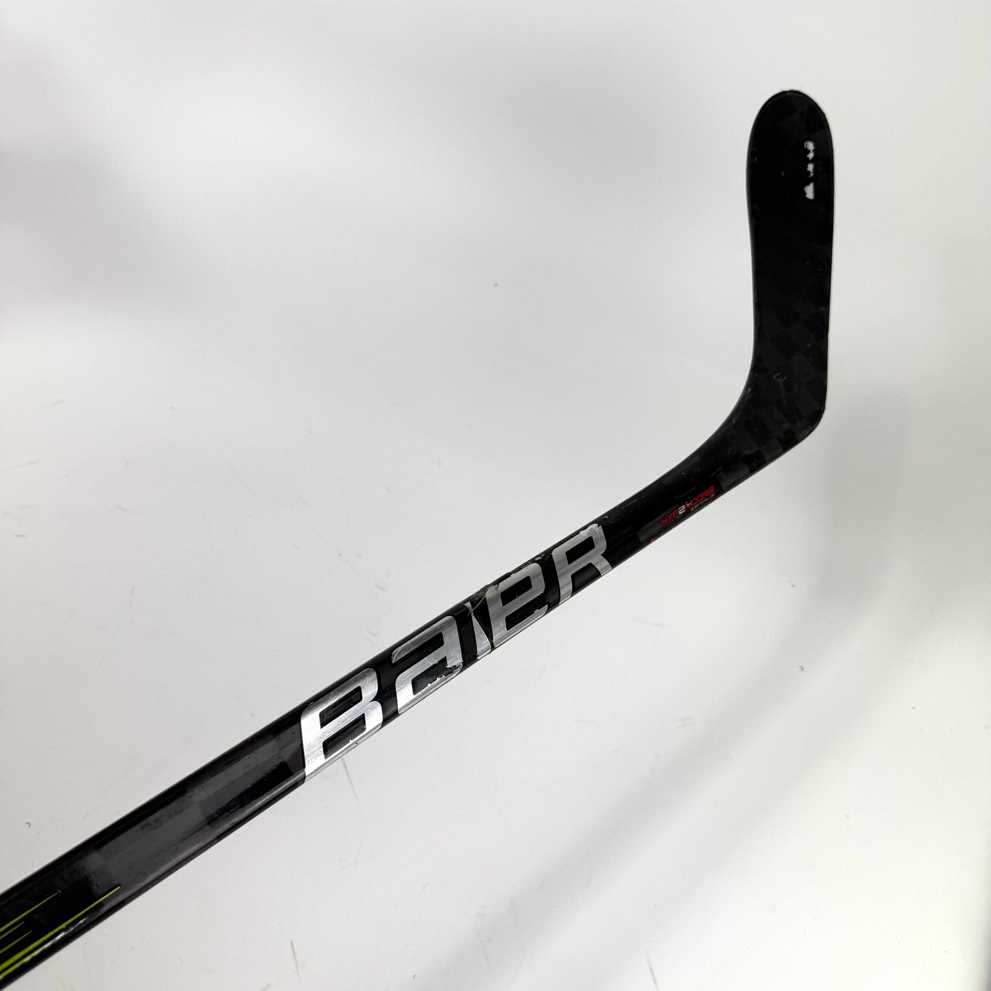 Repaired Left Bauer Vapor Hyperlite 2 | 77 Flex P28 Curve Grip | D16 - Top Flight Hockey