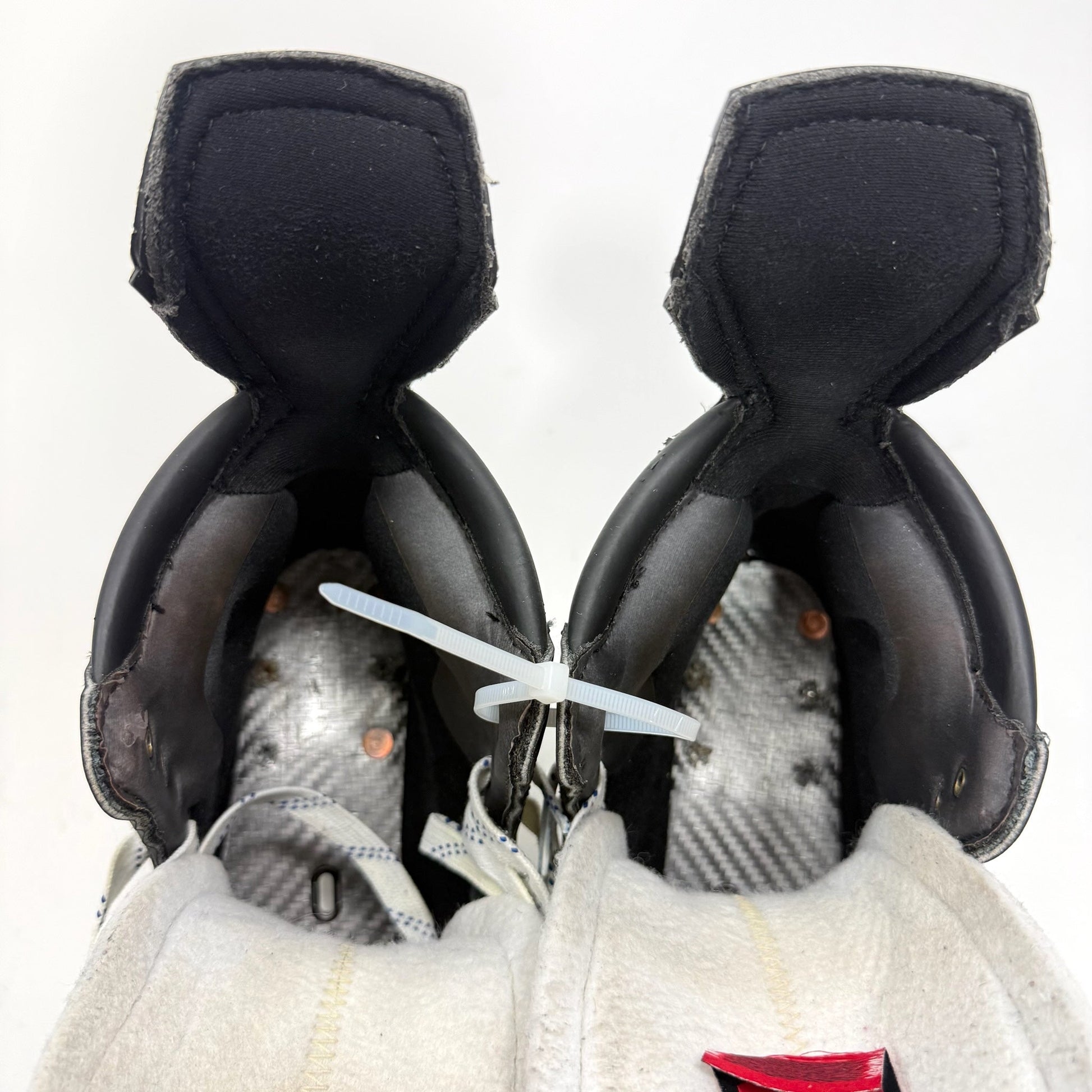 Used Black CCM Jetspeed FT6 Pro Skates | 9 3/4 D | Chicago Blackhawks Jason Dickinson | BH306 - Top Flight Hockey