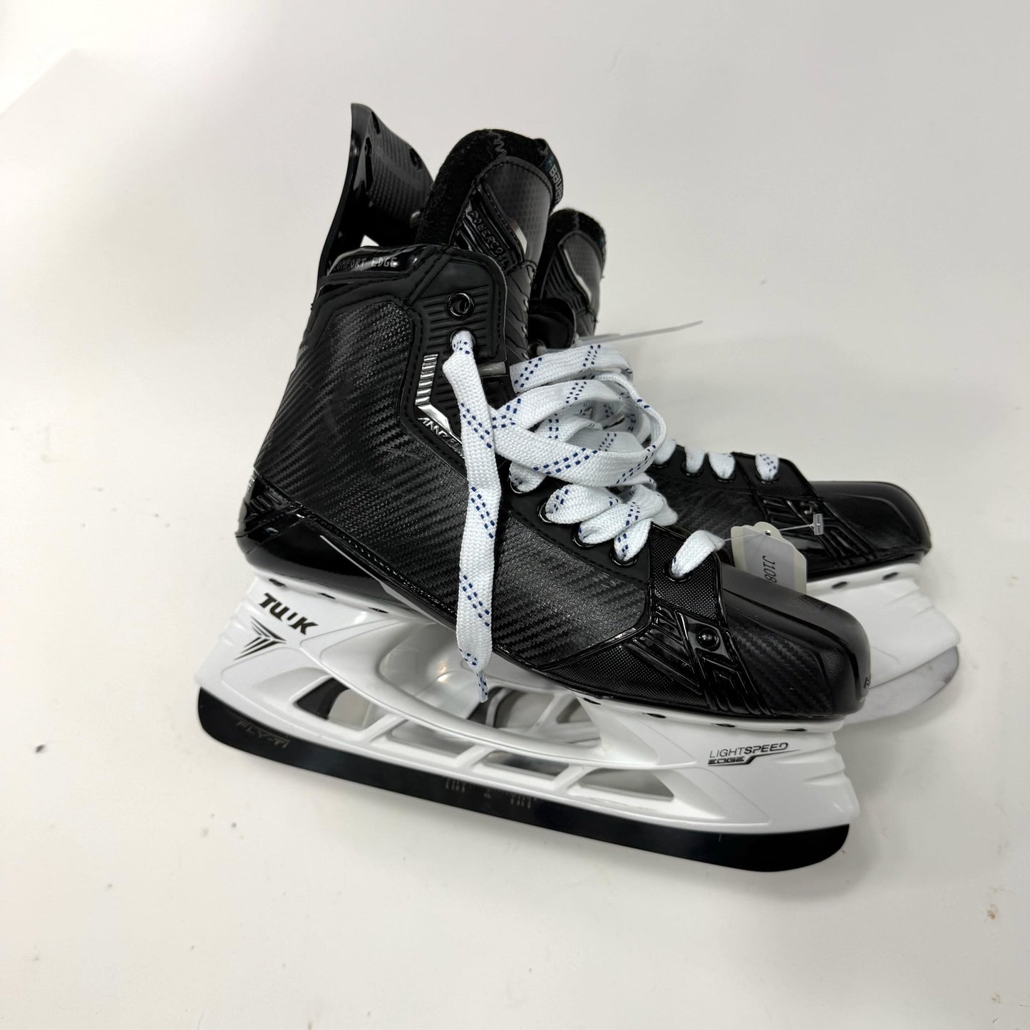 Used Bauer Supreme Mach Skates | Size 9 D | J108