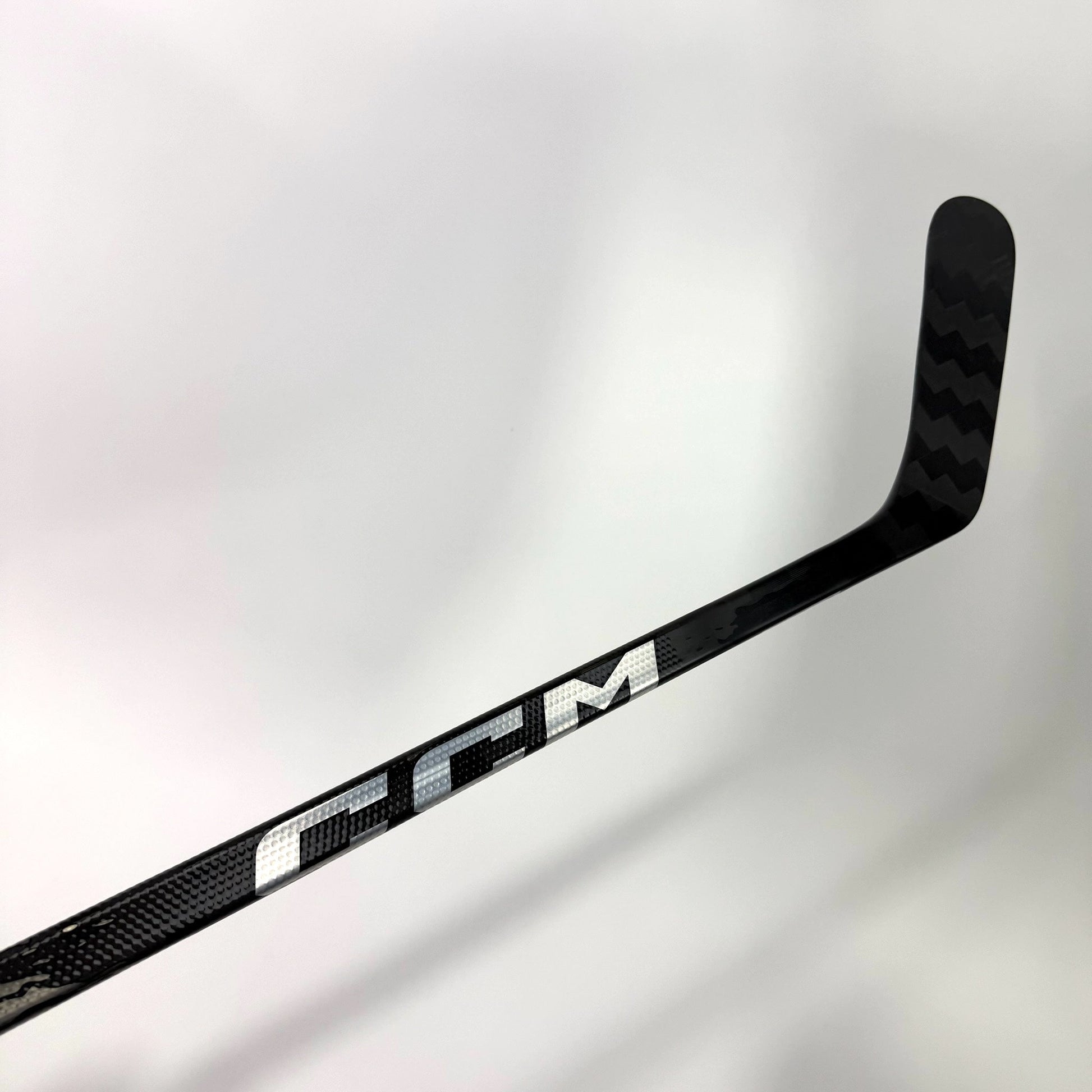 UNRELEASED - New Left Chrome CCM Jetspeed FT9 Pro | 90 Flex P92M Curve Grip | J185 - Top Flight Hockey