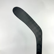 New Left CCM Jetspeed FT5 Pro | P28 Curve 85 Flex Grip | M375