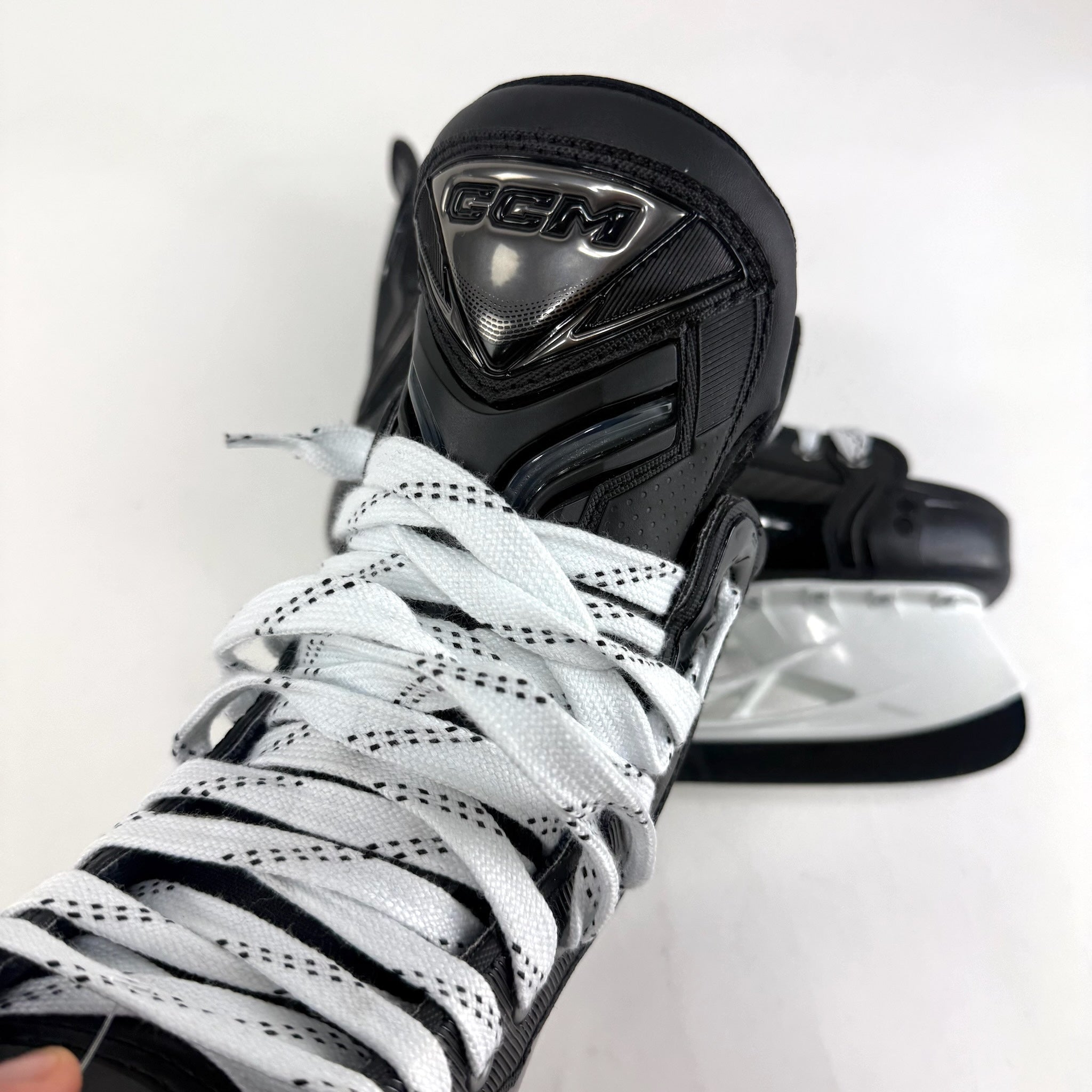 Brand New CCM Ft8 Pro Skates - Size 7d - Reload Holders with BlackSteel - Item#E599 - Top Flight Hockey