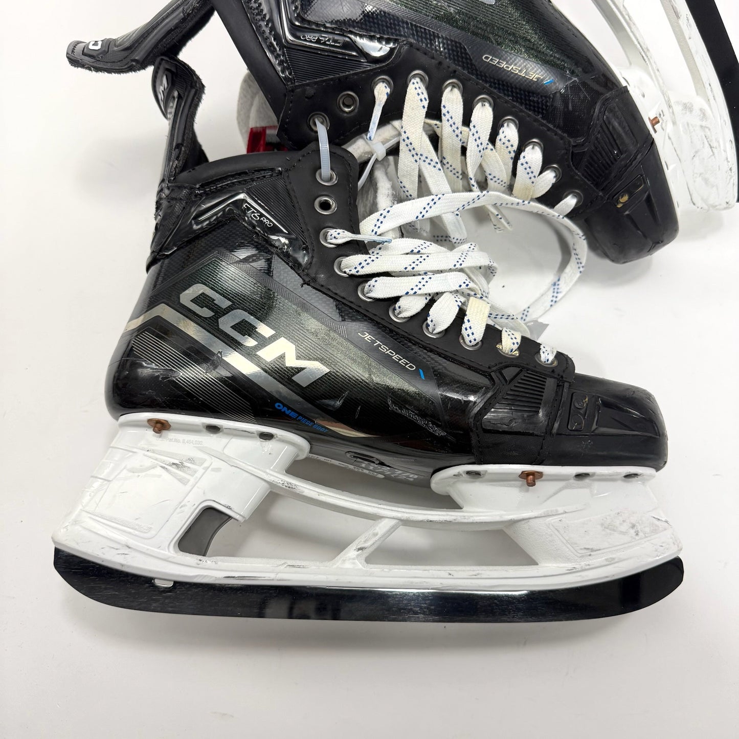 Used Black CCM Jetspeed FT6 Pro Skates | 9 3/4 D | Chicago Blackhawks Jason Dickinson | BH306 - Top Flight Hockey
