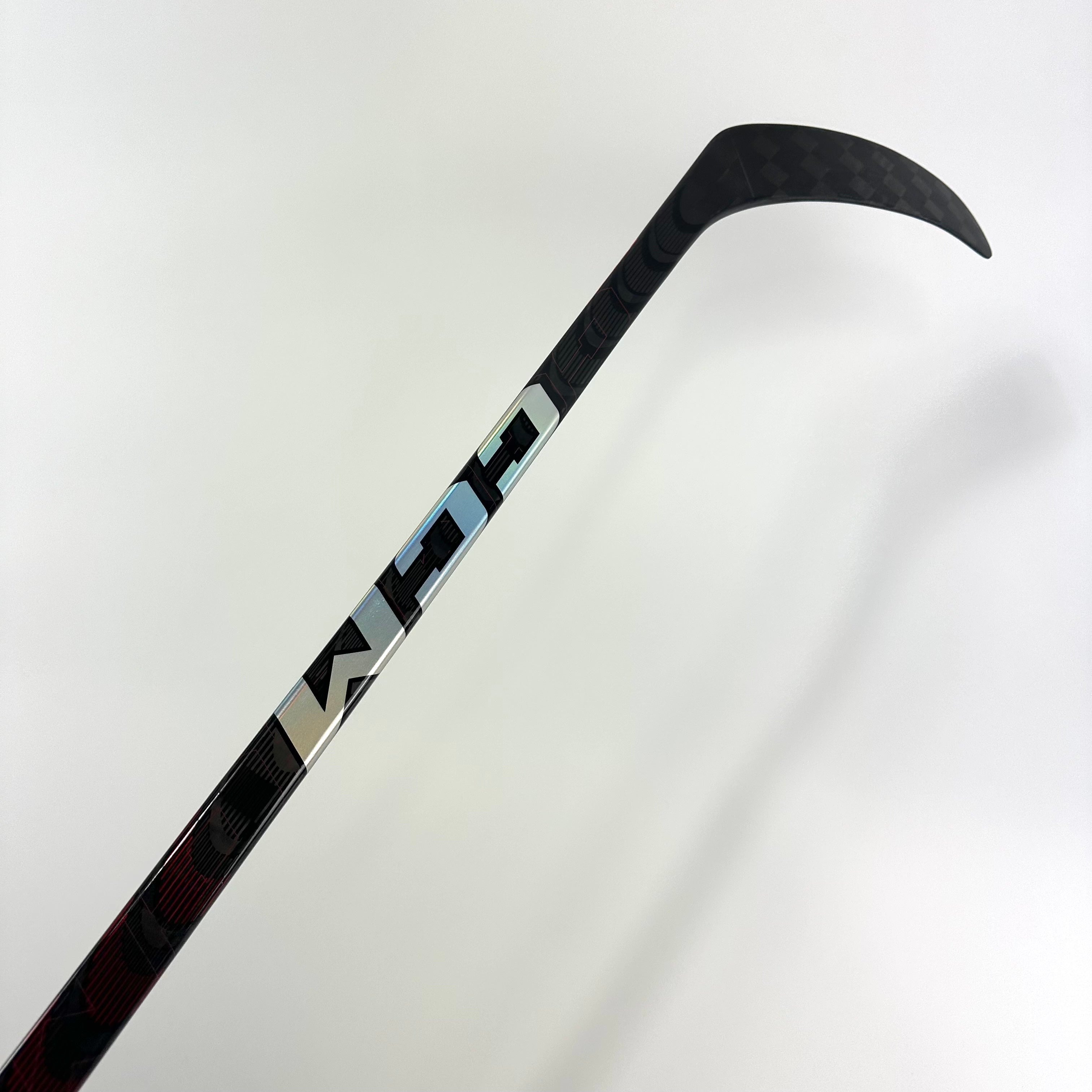 New Left CCM Jetspeed FT5 Pro | 85 Flex P90M Curve Grip | Strome | C270