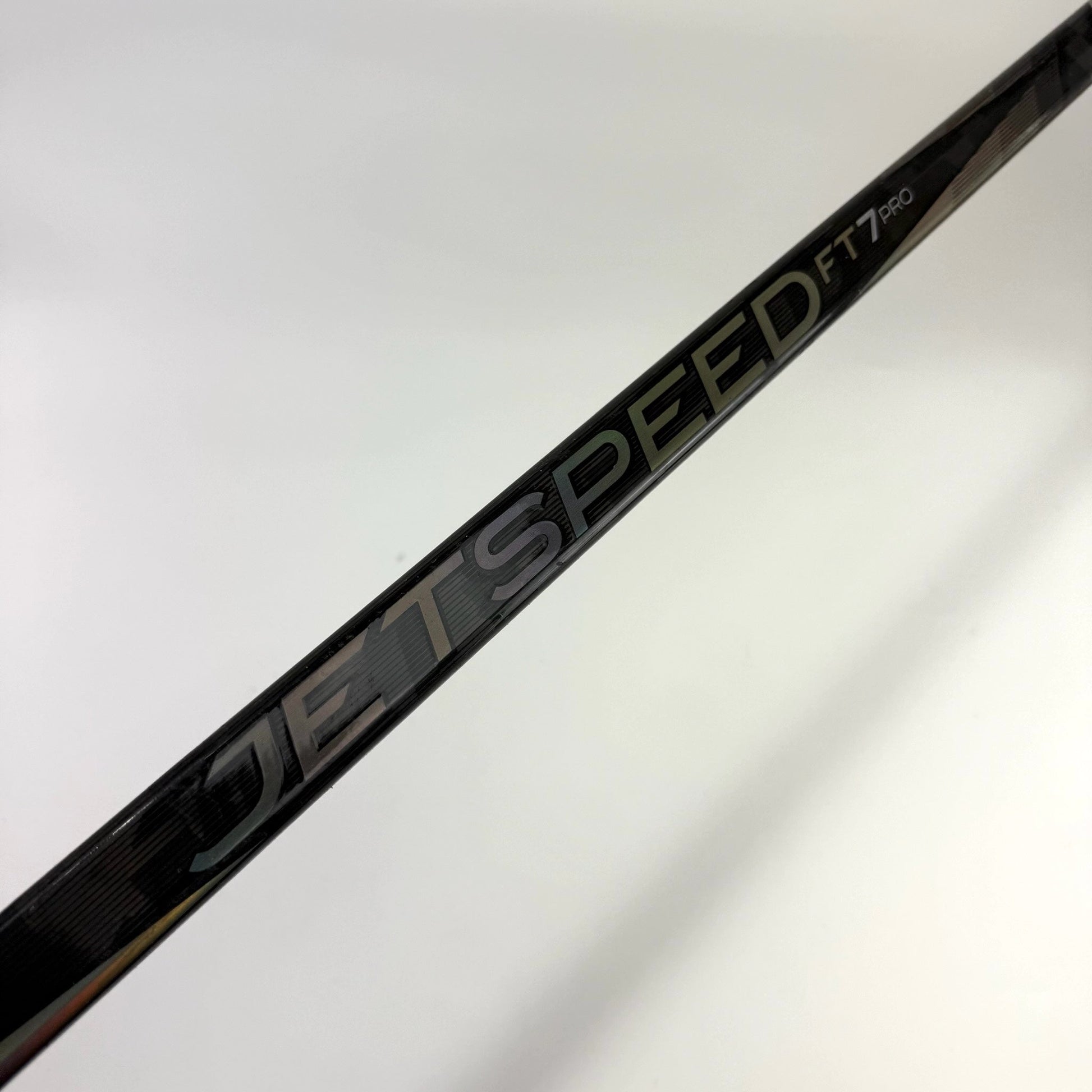 Used Left Black CCM Jetspeed FT7 Pro | 80 Flex P28M Curve Grip | F407 - Top Flight Hockey