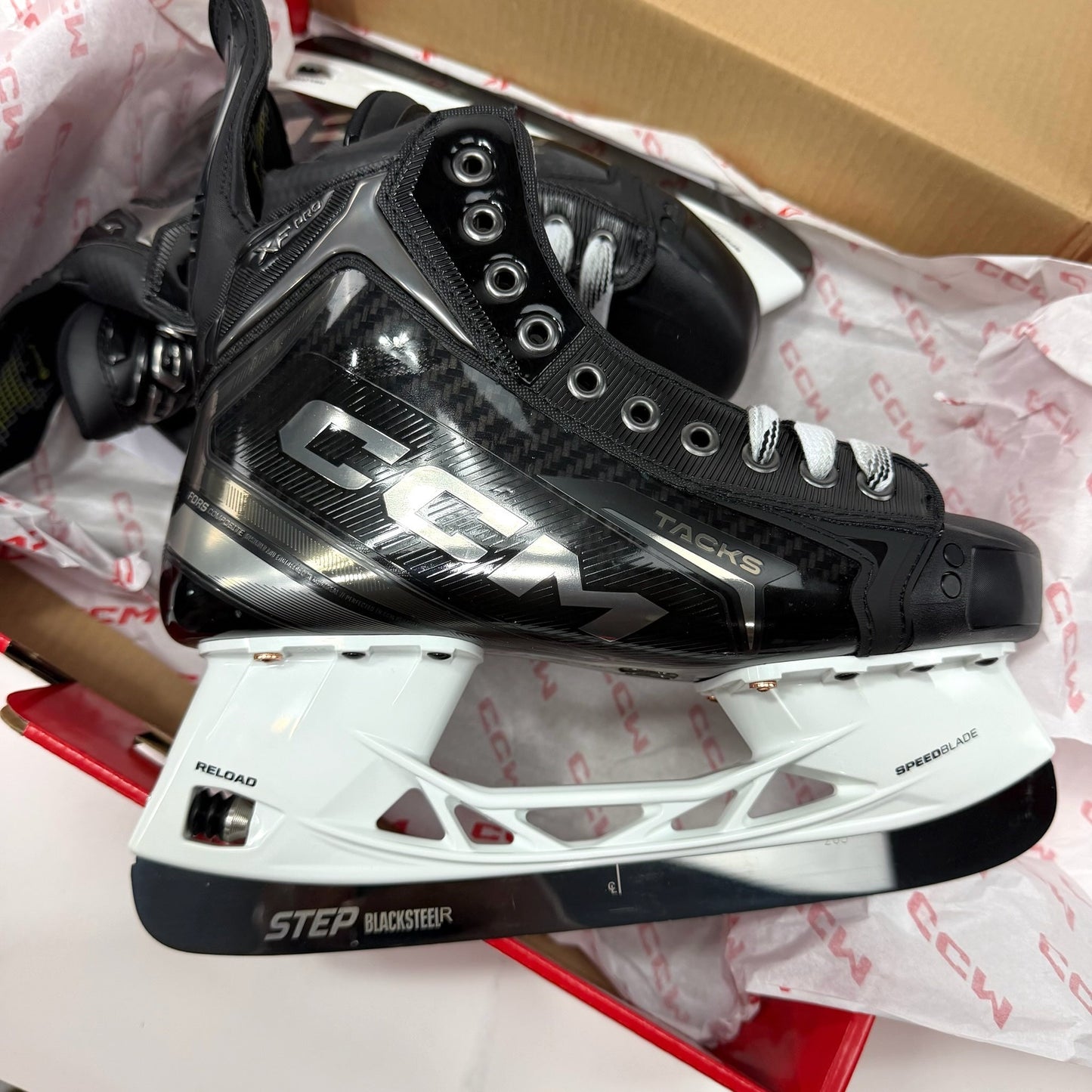 Brand New Retail CCM Tacks XF Pro Skates - Size 7 - Regular