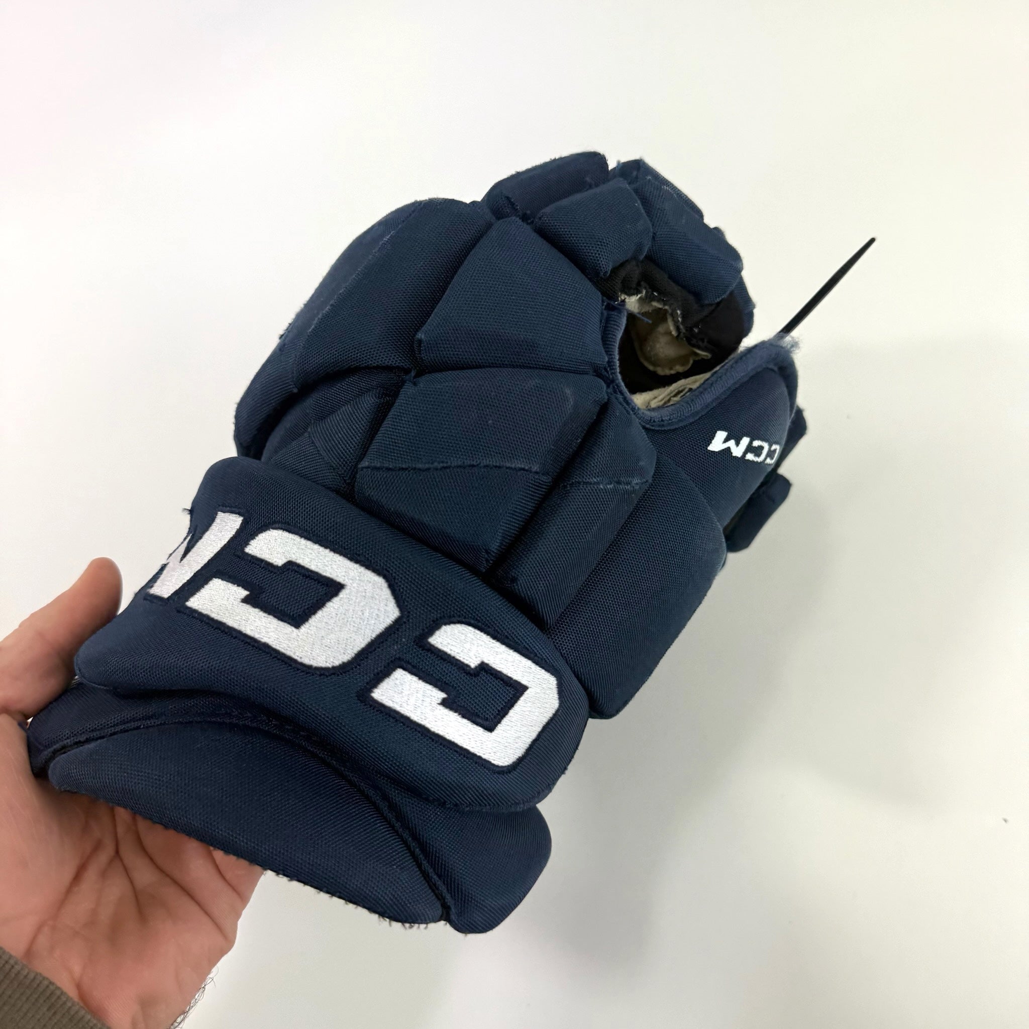 Used Navy CCM Jetspeed Pro Gloves | 14" | D361