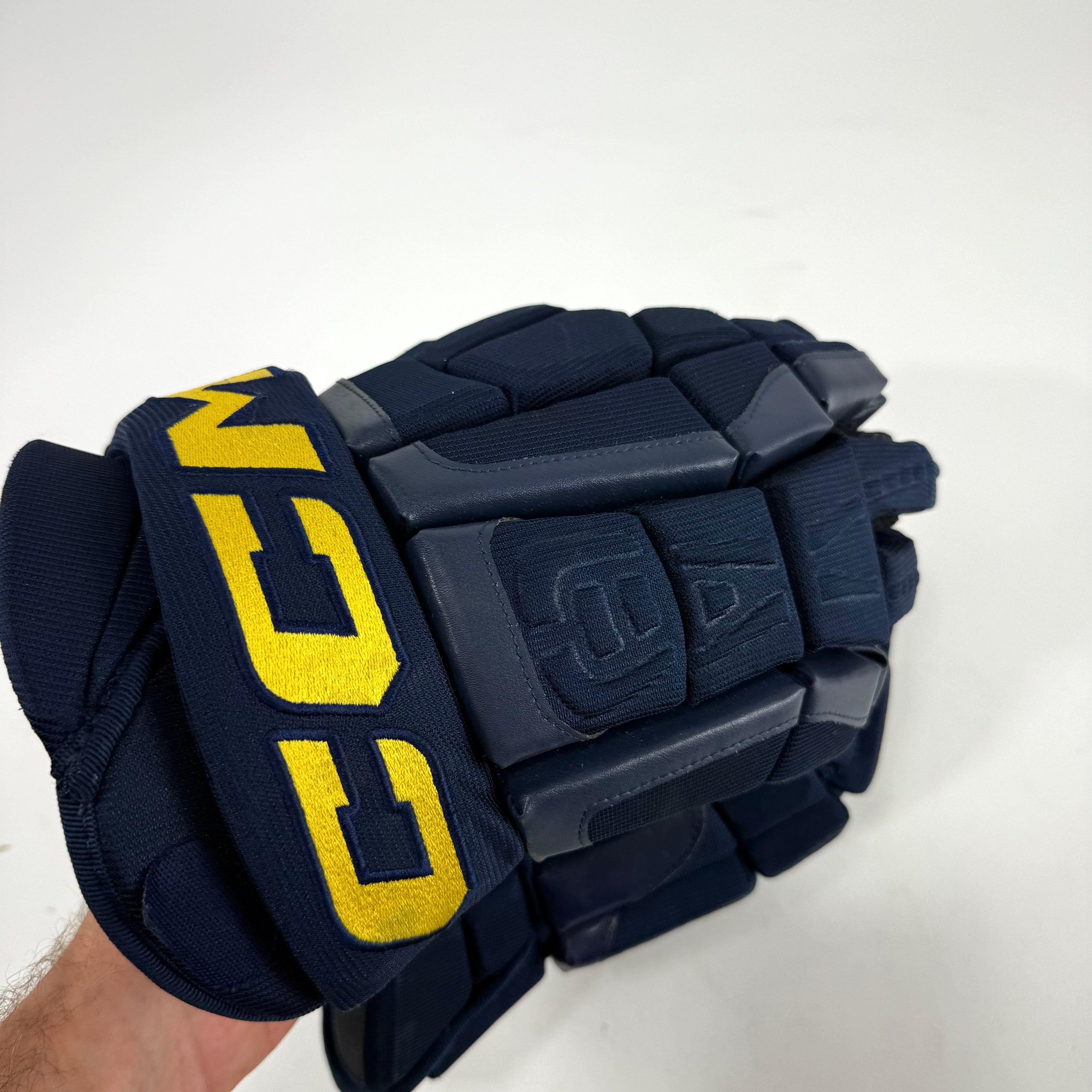 Used Stl Blues Navy CCM HGCL Gloves | 15" | D185 - Top Flight Hockey