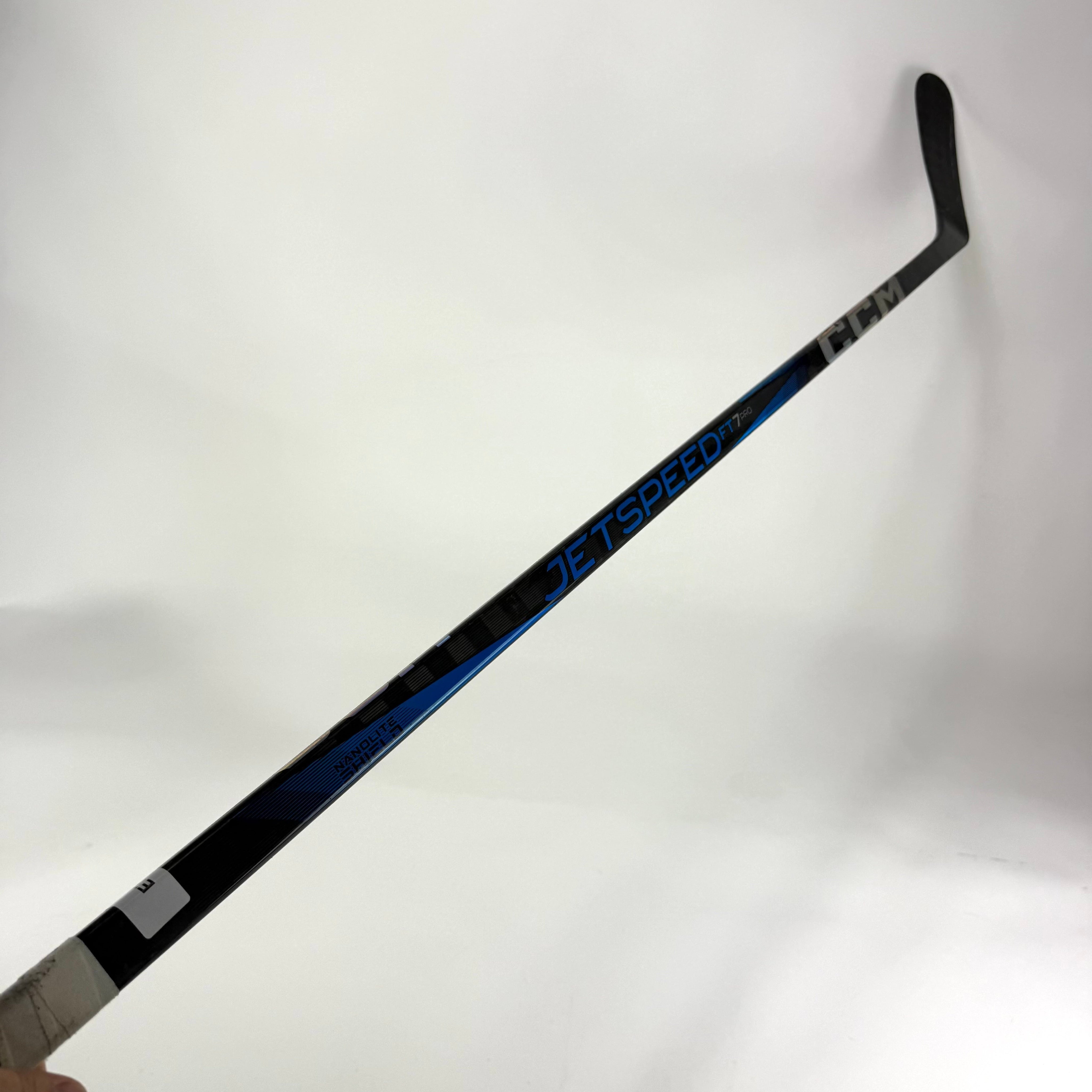 Used Left Blue CCM Jetspeed FT7 Pro | 80 Flex P92M Curve Grip | E742 - Top Flight Hockey
