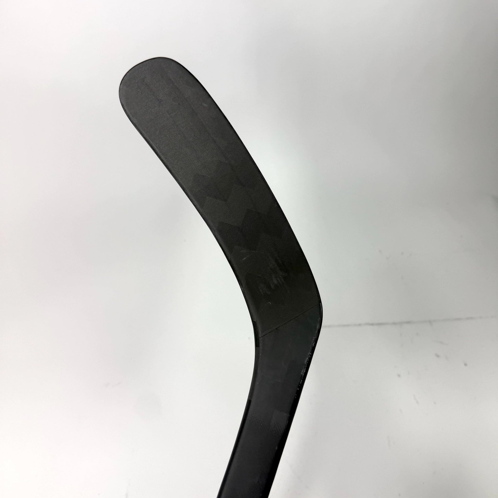New Left Black CCM Tacks XF Ghost | 55 Flex P92 Curve Grip | J234 - Top Flight Hockey
