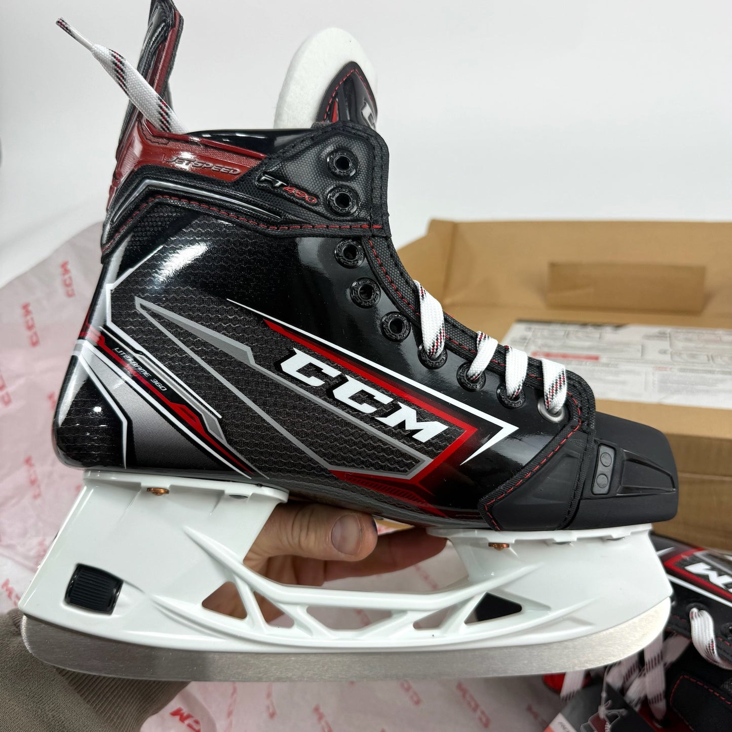 New CCM Jetspeed FT490 Skates | Jr 4.5EE | CCM457