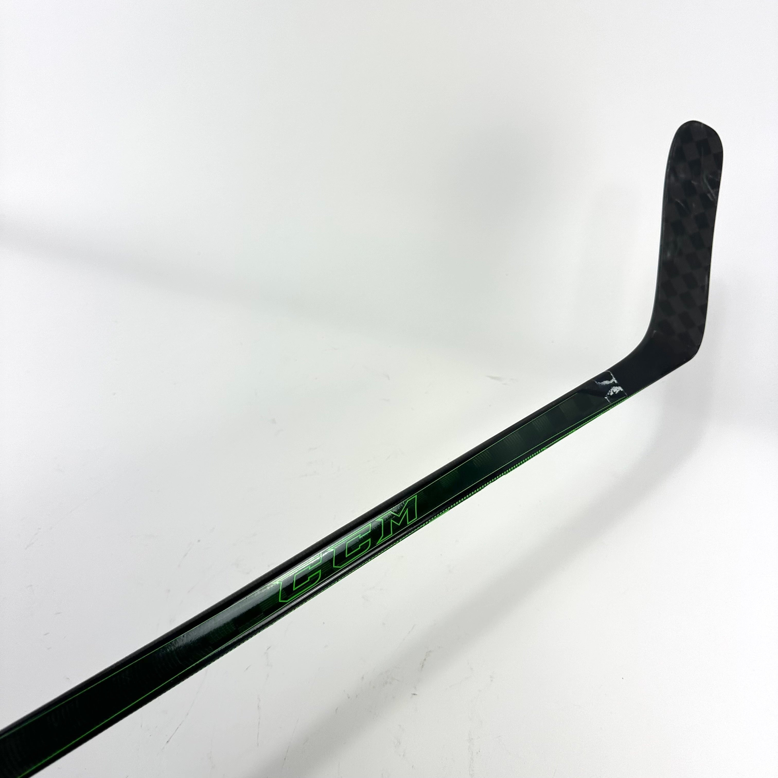 New Left CCM Ribcor Trigger 5 Pro | 65 Flex P88 Curve Grip | C22