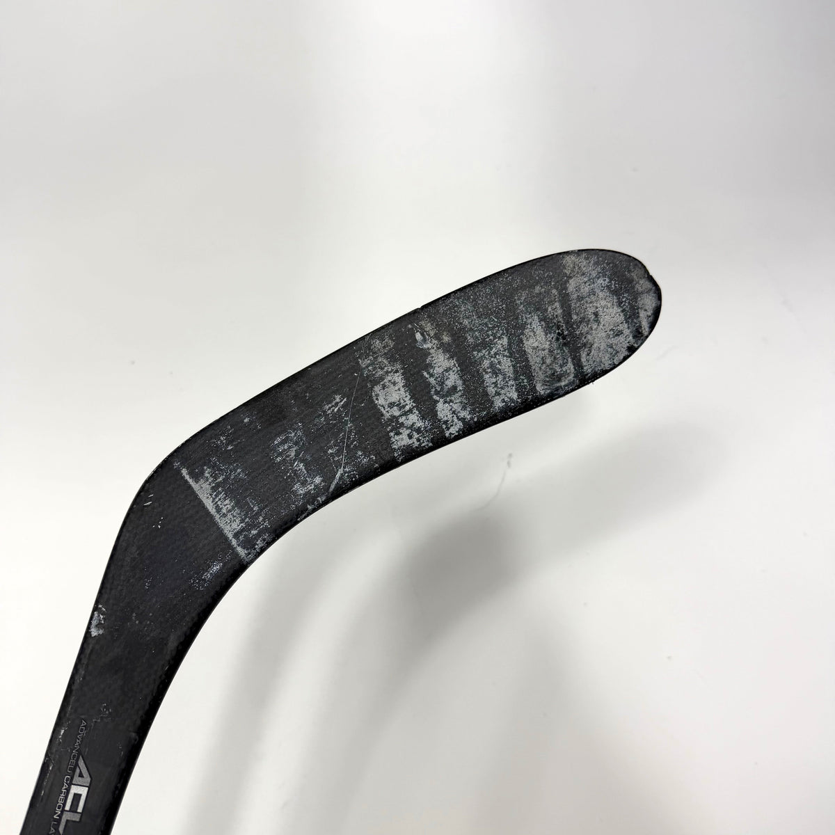 Used Right Orange Supreme 2S Pro | 82 Flex Custom P28 Curve Grip | AB189 - Top Flight Hockey