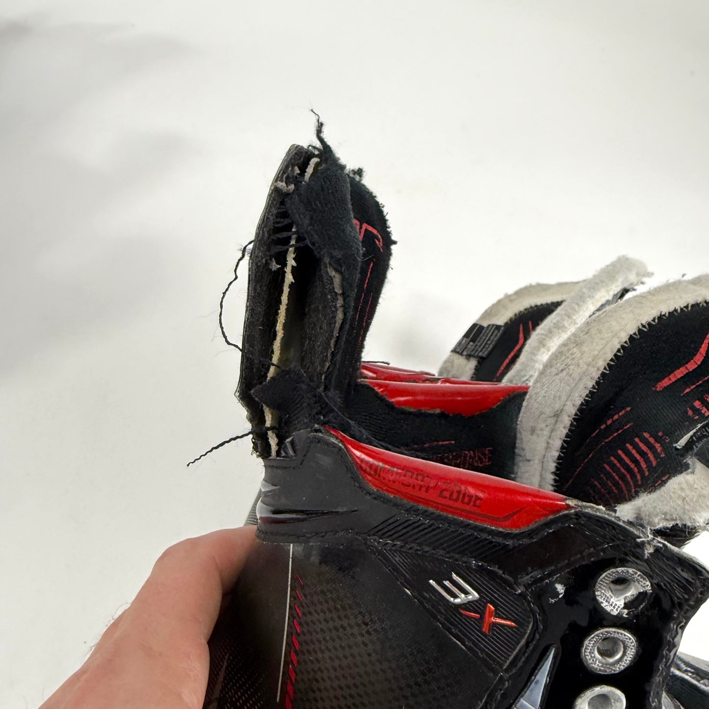 Used Bauer Vapor 3X Skates | Size 8.5 Fit 2 | J420 - Top Flight Hockey