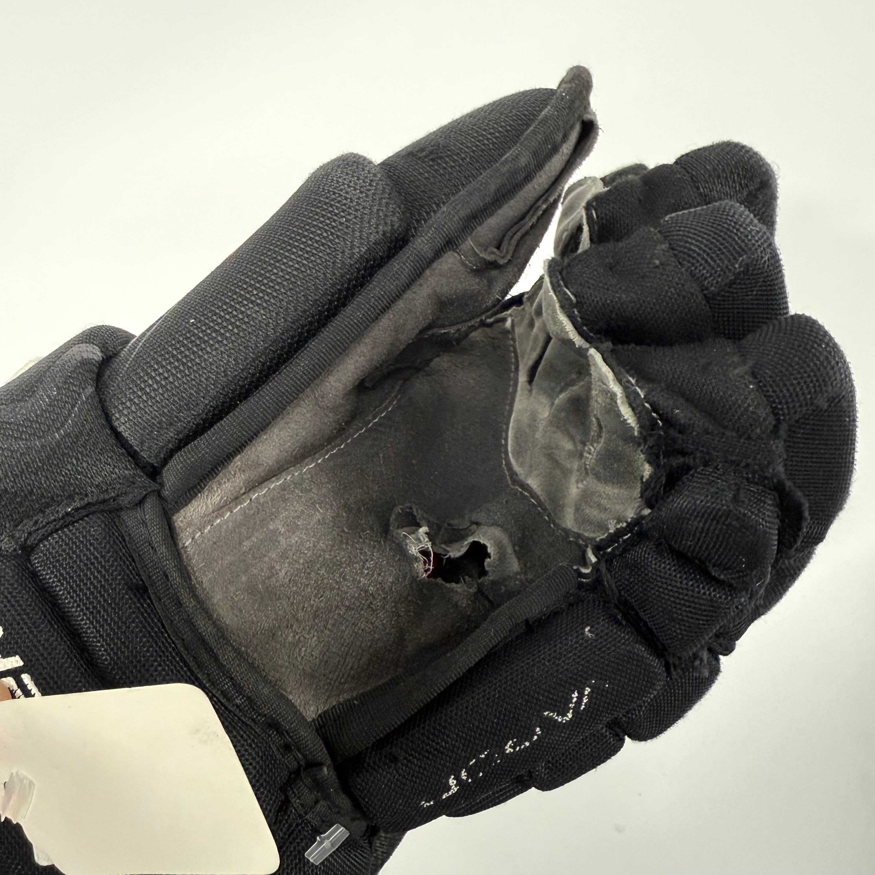 Used Black Bauer Vapor X900 Lite Gloves | 13" U310 - Top Flight Hockey