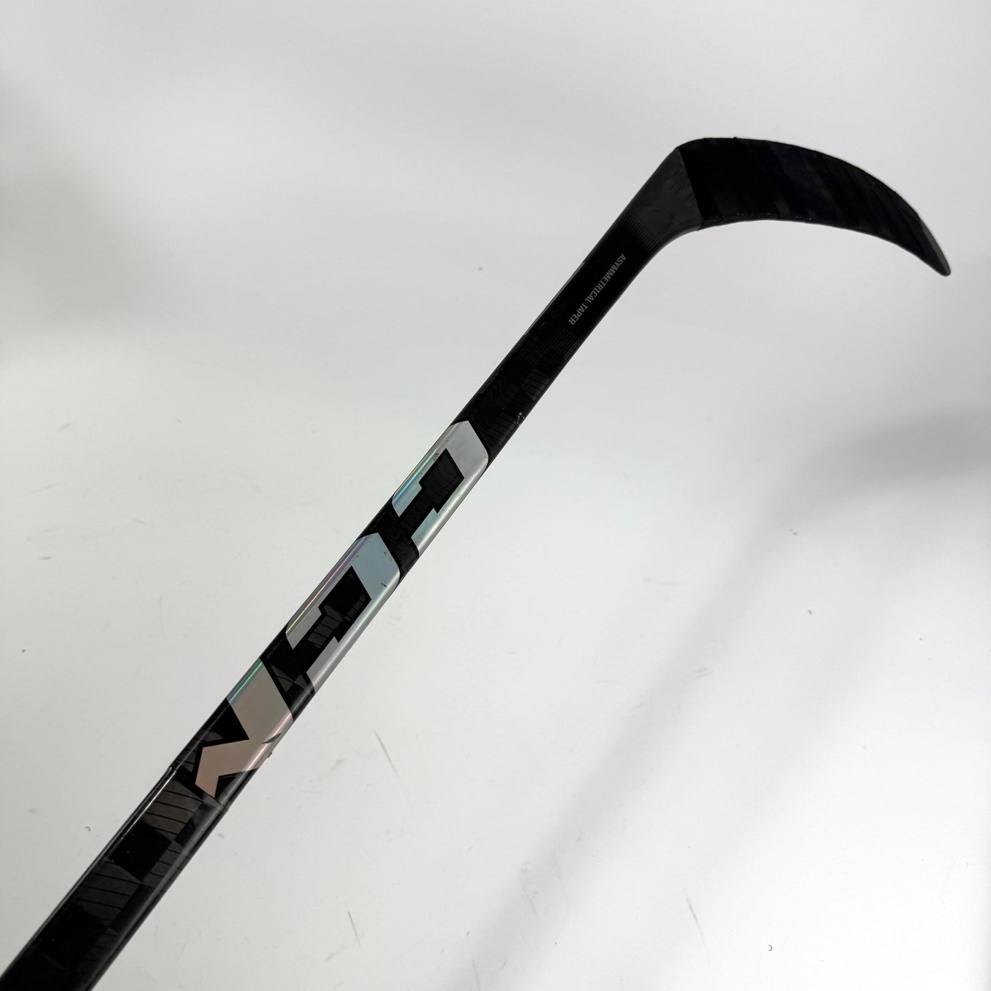 Repaired Left CCM Ribcor Trigger 8 Pro | 80 Flex P92M Curve Grip | R17