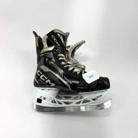 Used CCM Tacks ASV Skates | Size 6.5 R | J142
