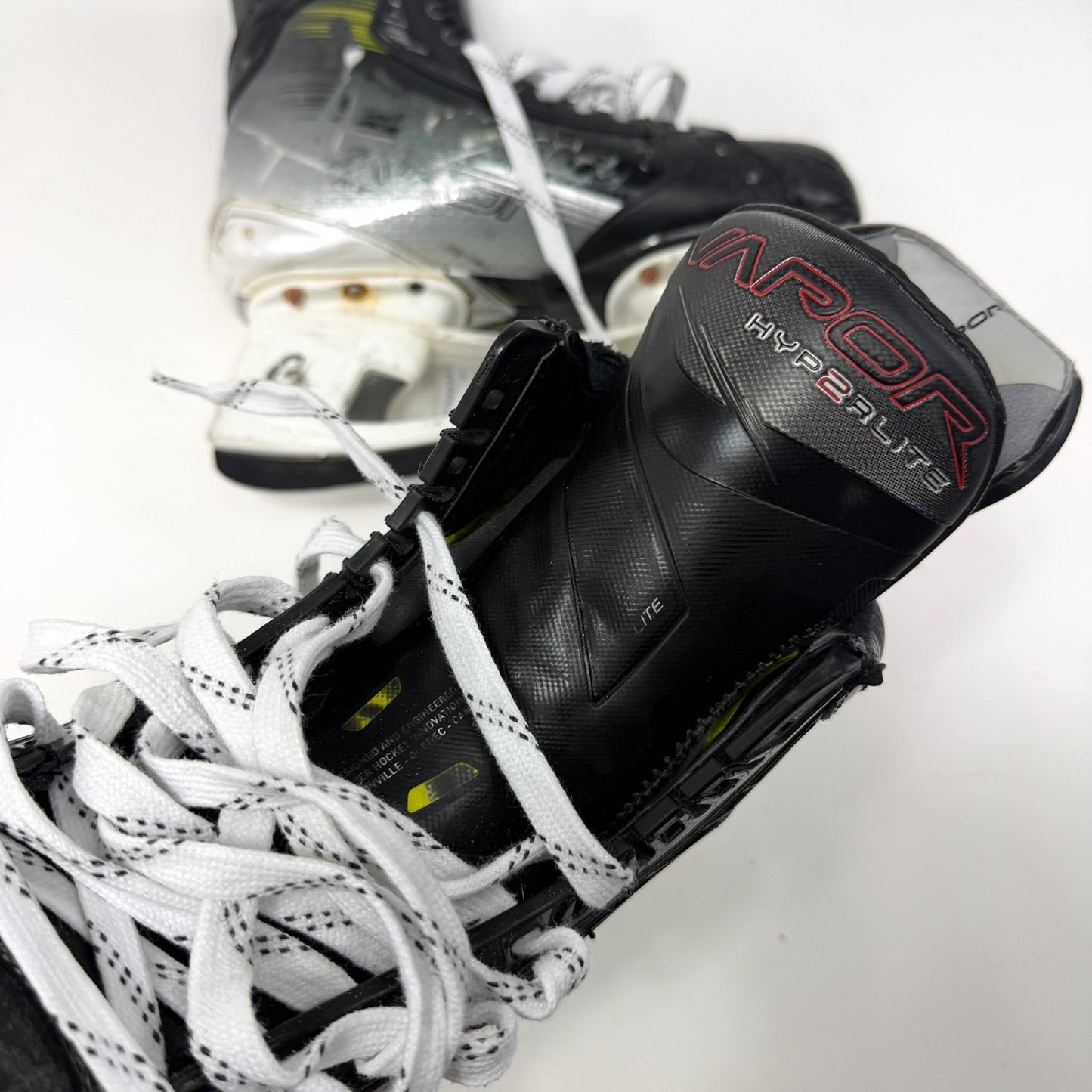 Used Bauer Vapor Hyperlite 2 Skates | Size 8 Fit 1 | AB769