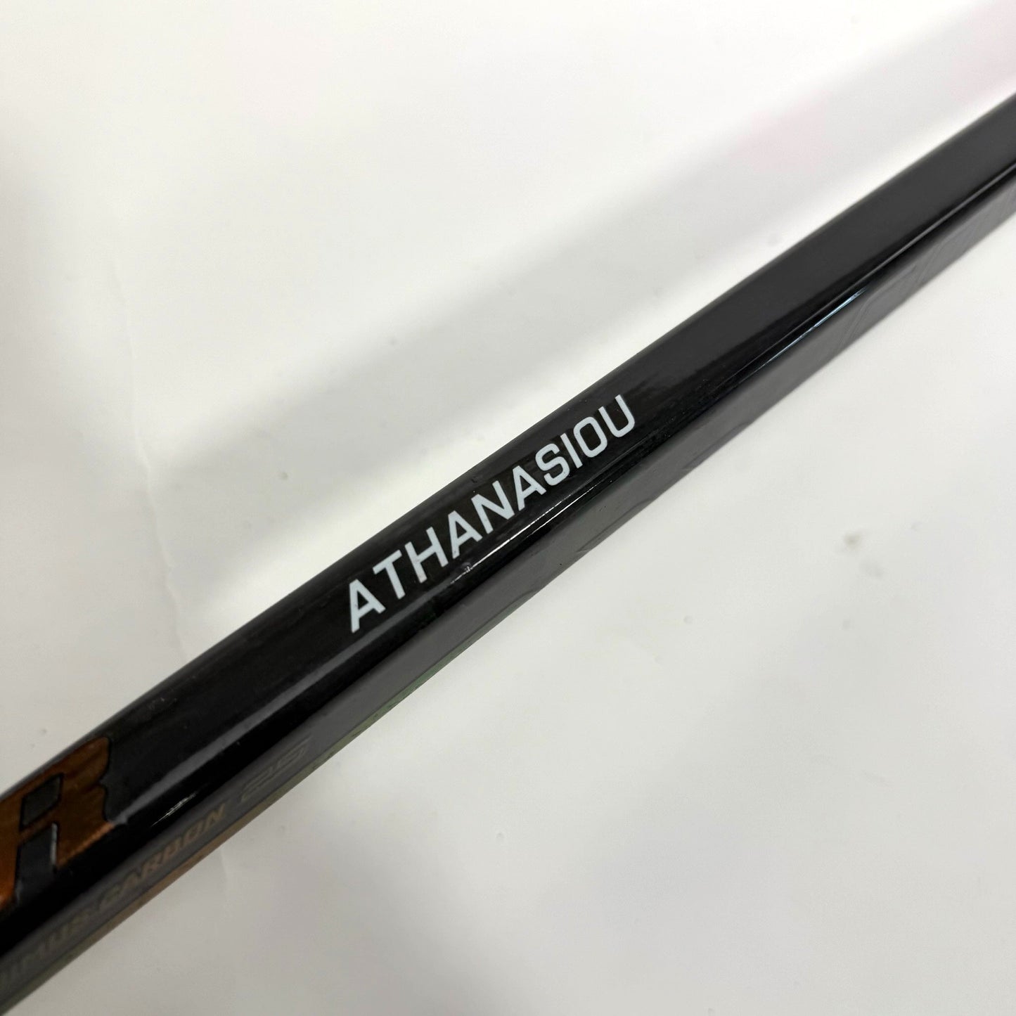 Broken Autographed Left Warrior Covert QR6 | 90 Flex Jurco Pro Curve Grip | Athanasiou | BH178