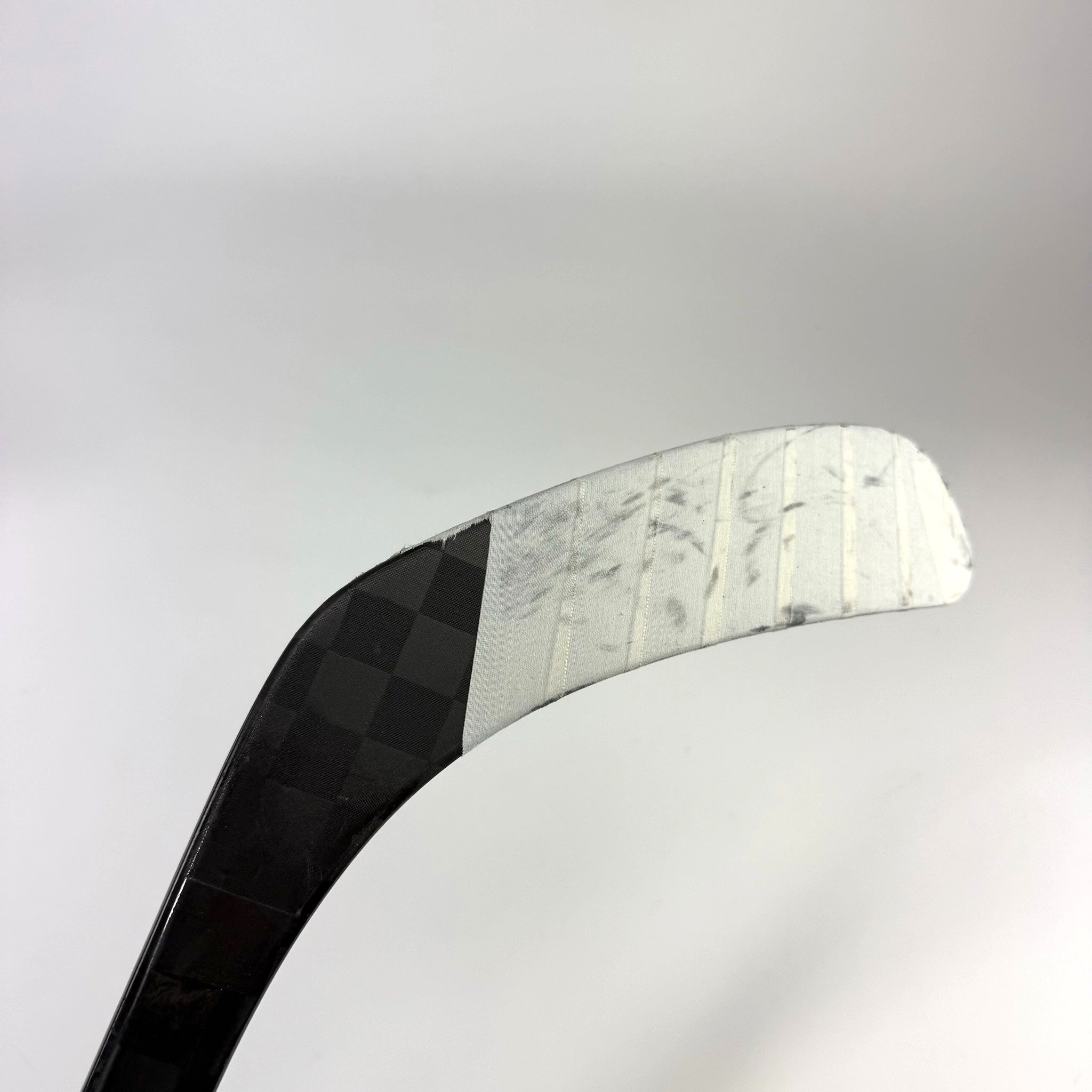 Used Left Red Bauer Flylite | 77 Flex P92 Curve Grip | J568