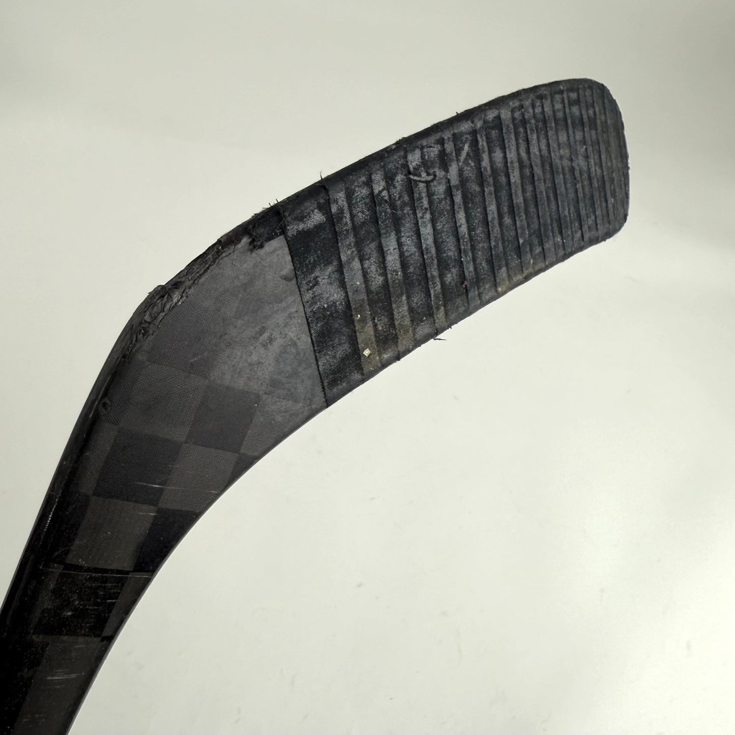 Used Left Silver Bauer Vapor Hyperlite | 77 Flex P92M Curve Grip | E757