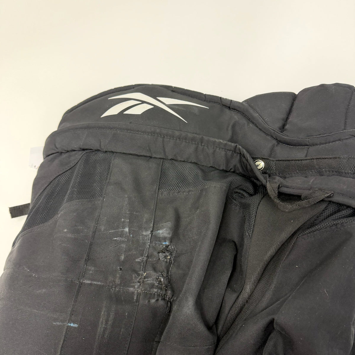 Used Black Reebok Pro Pants | Senior Large | AB805