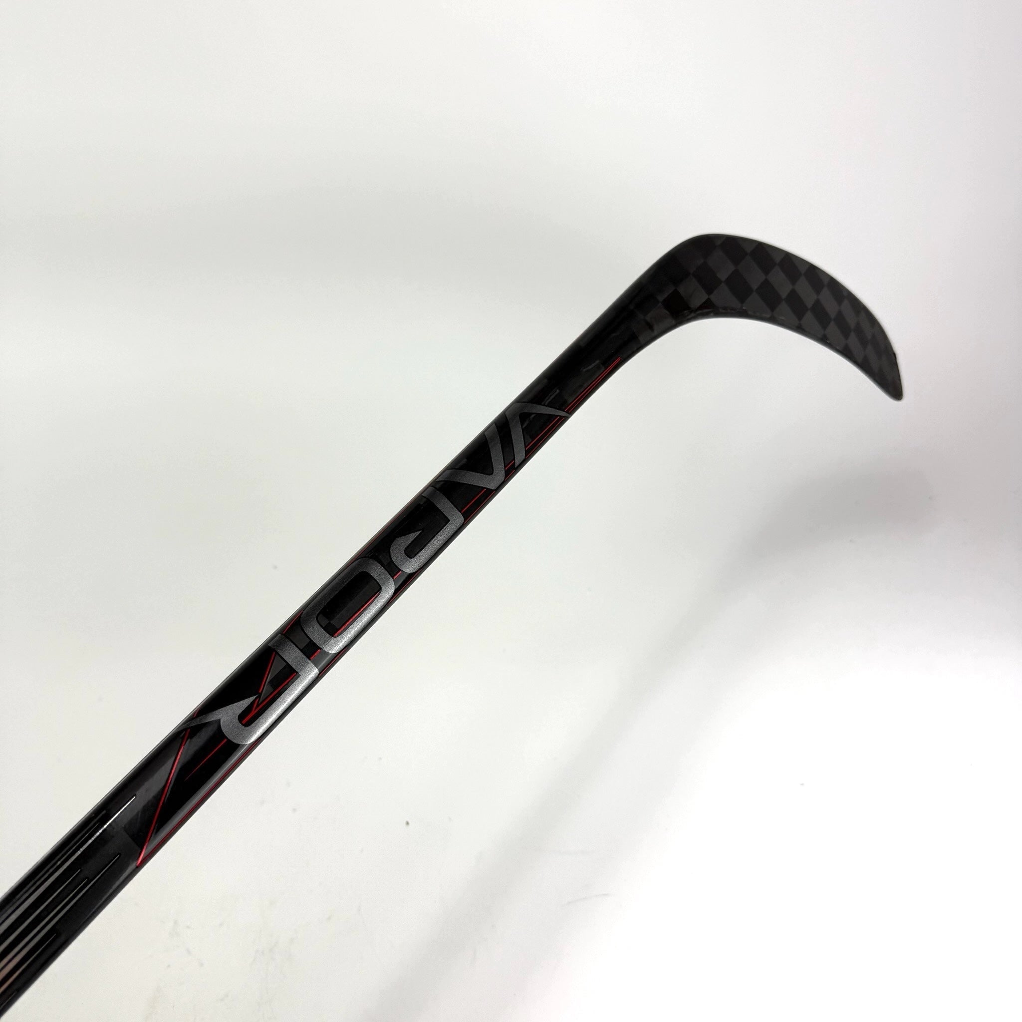 New Left Red Bauer Vapor Hyperlite 2 | 55 Flex P88 Curve Grip | R338 - Top Flight Hockey