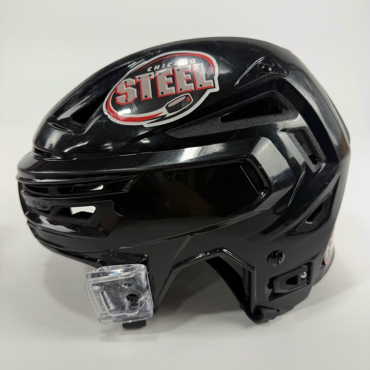 Used Black Chicago Steel Bauer Re-akt 150 Pro VN Helmet | SR S | R595