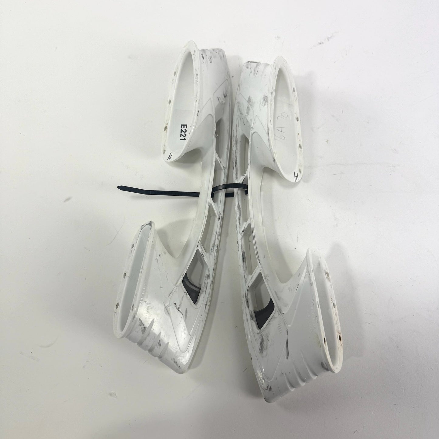 Used Tuuk Light Speed Edge Holders | 296mm | #14 Chicago Blackhawks | E221 - Top Flight Hockey