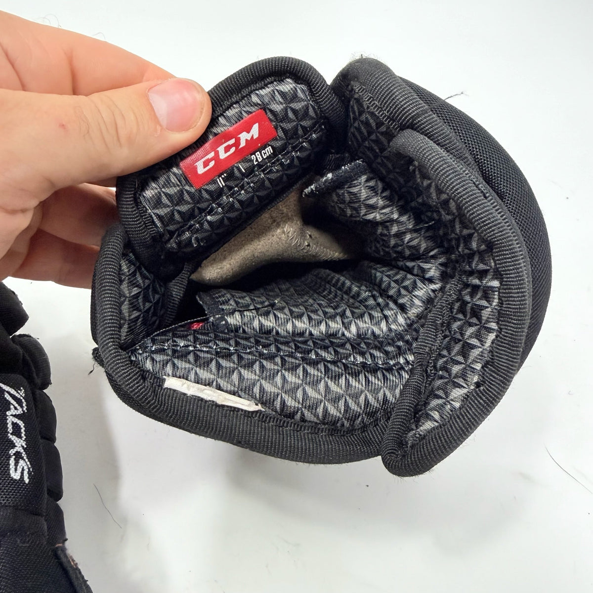 Used Black CCM Tacks 4R Lite Pro Gloves | 11" | AB400