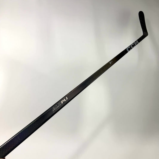 Used Left Black CCM Jetspeed FT8 Pro | 75 Flex P28M Curve Grip | AB994 - Top Flight Hockey