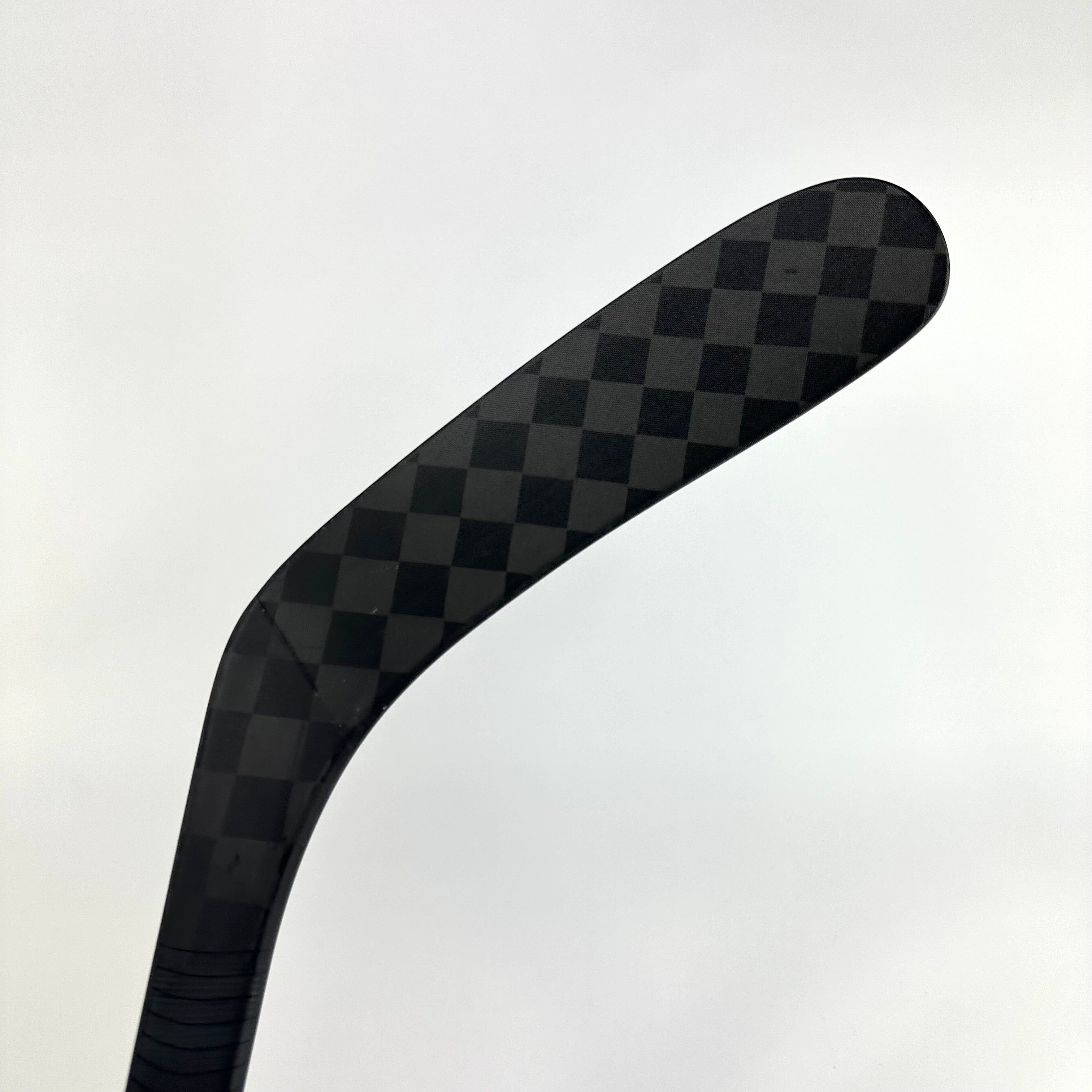 New Right CCM Ribcor Trigger 6 Pro | 65 Flex P46 Curve Grip | Malcolmson | M545