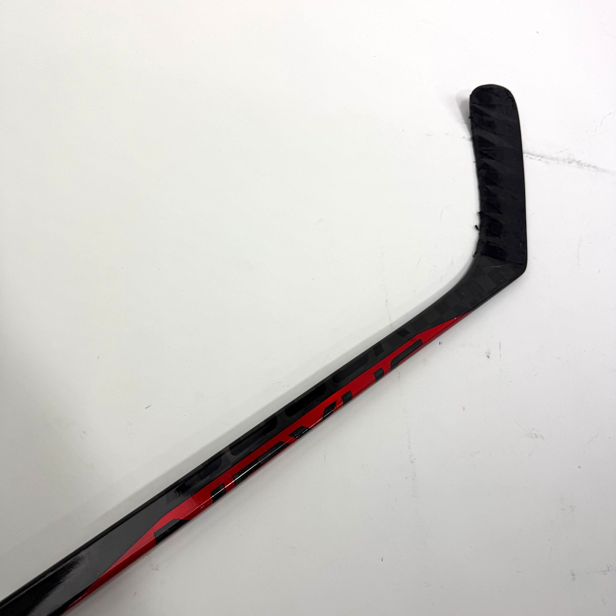 Used Left Red Bauer Nexus Sync | 87 Flex Custom Curve Grip | Plante | BH211 - Top Flight Hockey