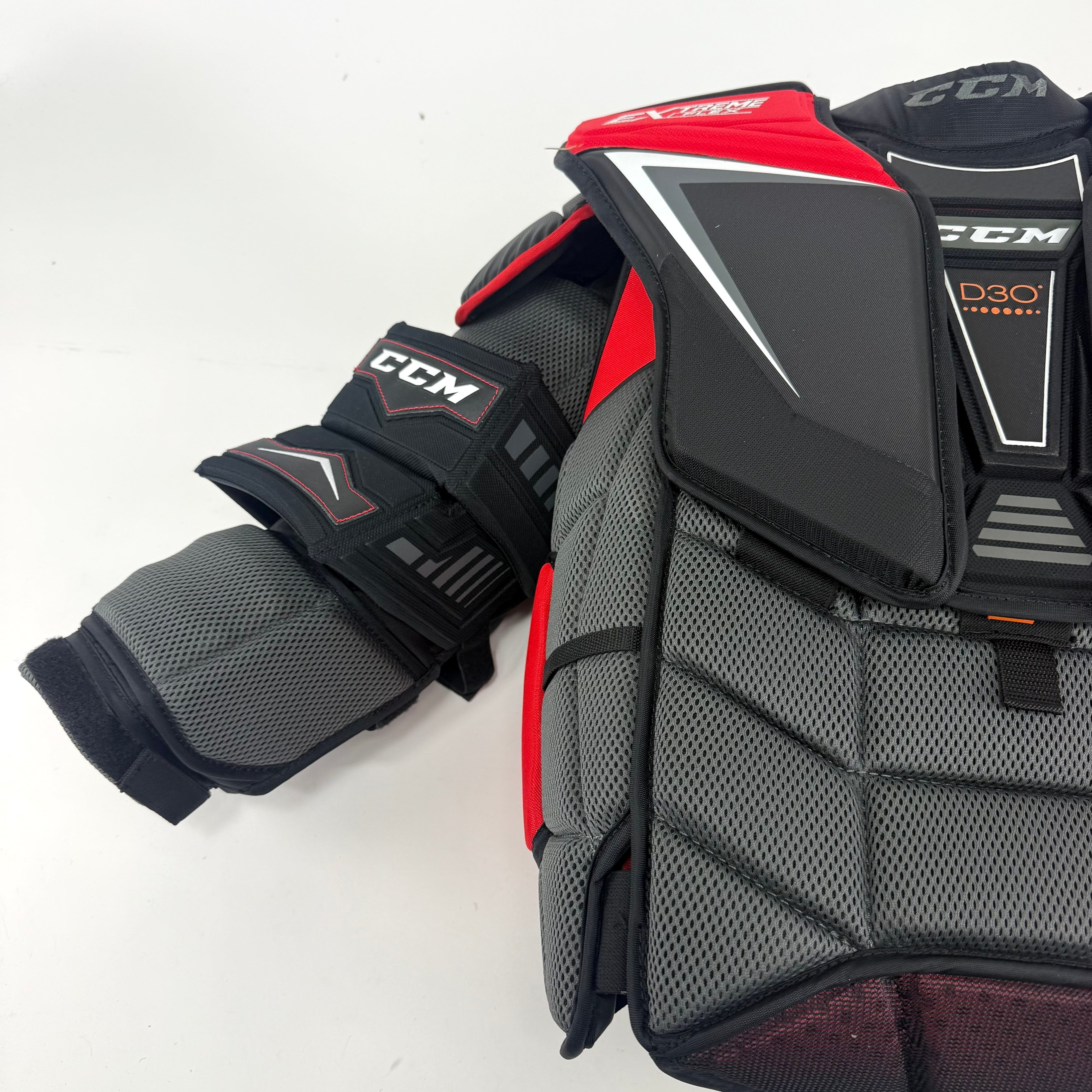 Brand New CCM Shield II Senior XL Goalie Chest Protector - Top Flight Hockey